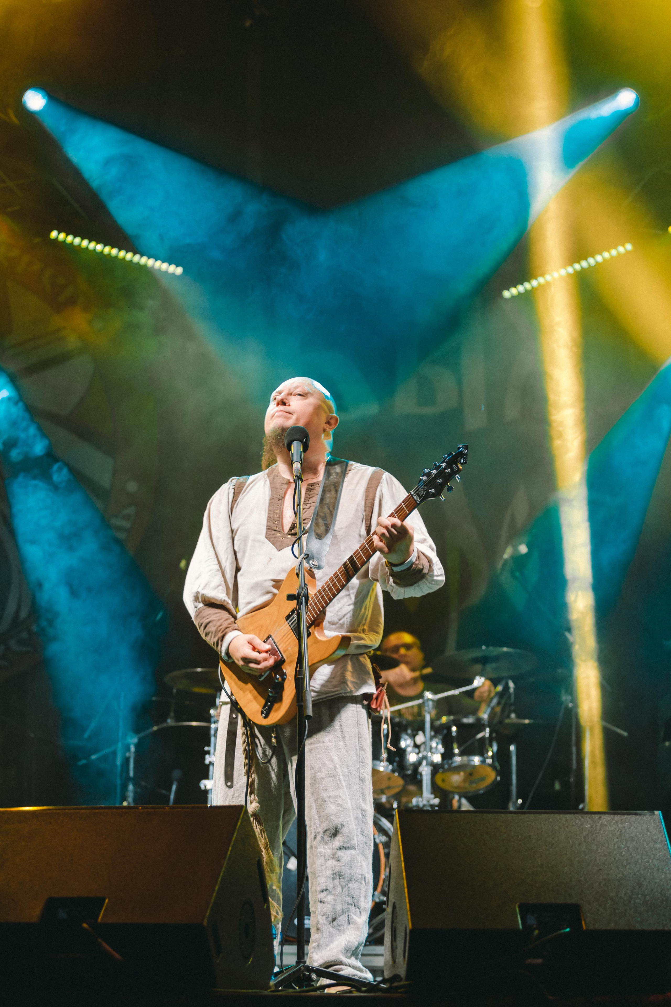 ТРОЛЛЬ ГНЕТ ЕЛЬ. Фотограф Сонкина Татьяна