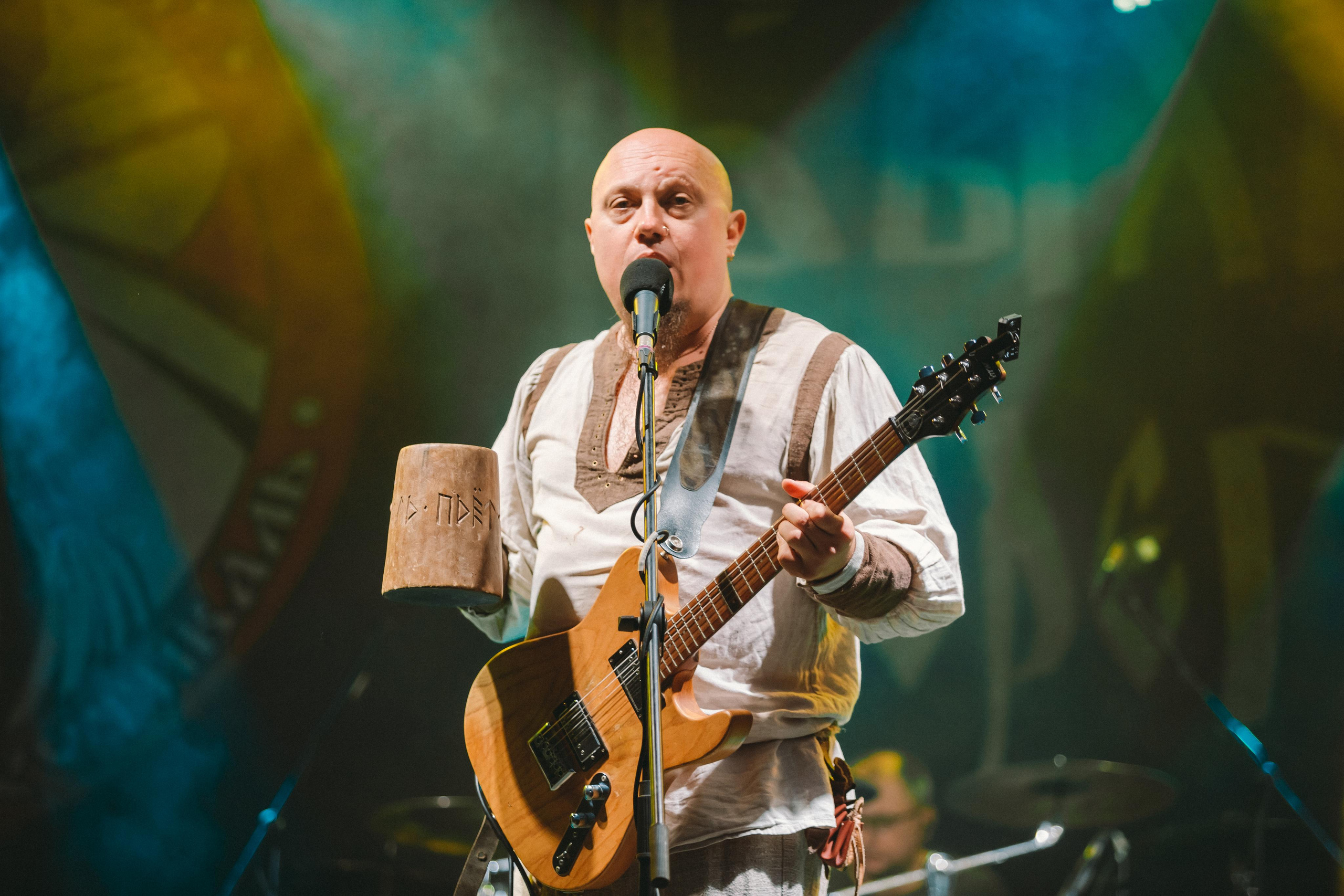 ТРОЛЛЬ ГНЕТ ЕЛЬ. Фотограф Сонкина Татьяна