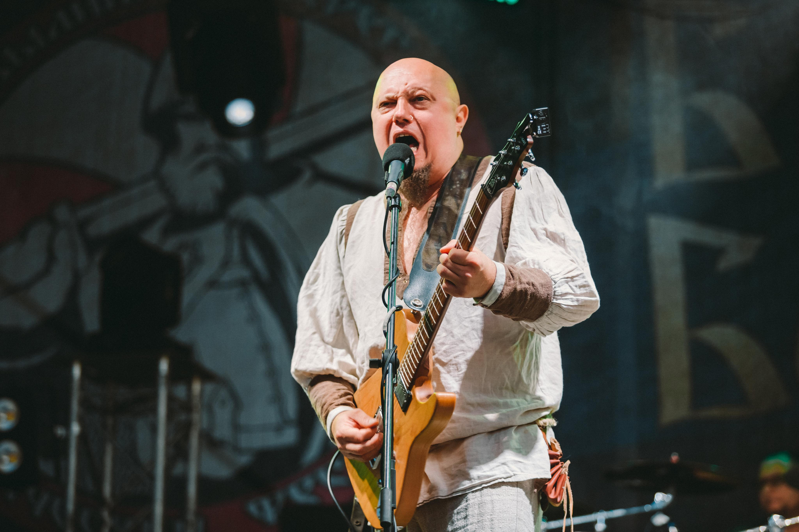 ТРОЛЛЬ ГНЕТ ЕЛЬ. Фотограф Сонкина Татьяна