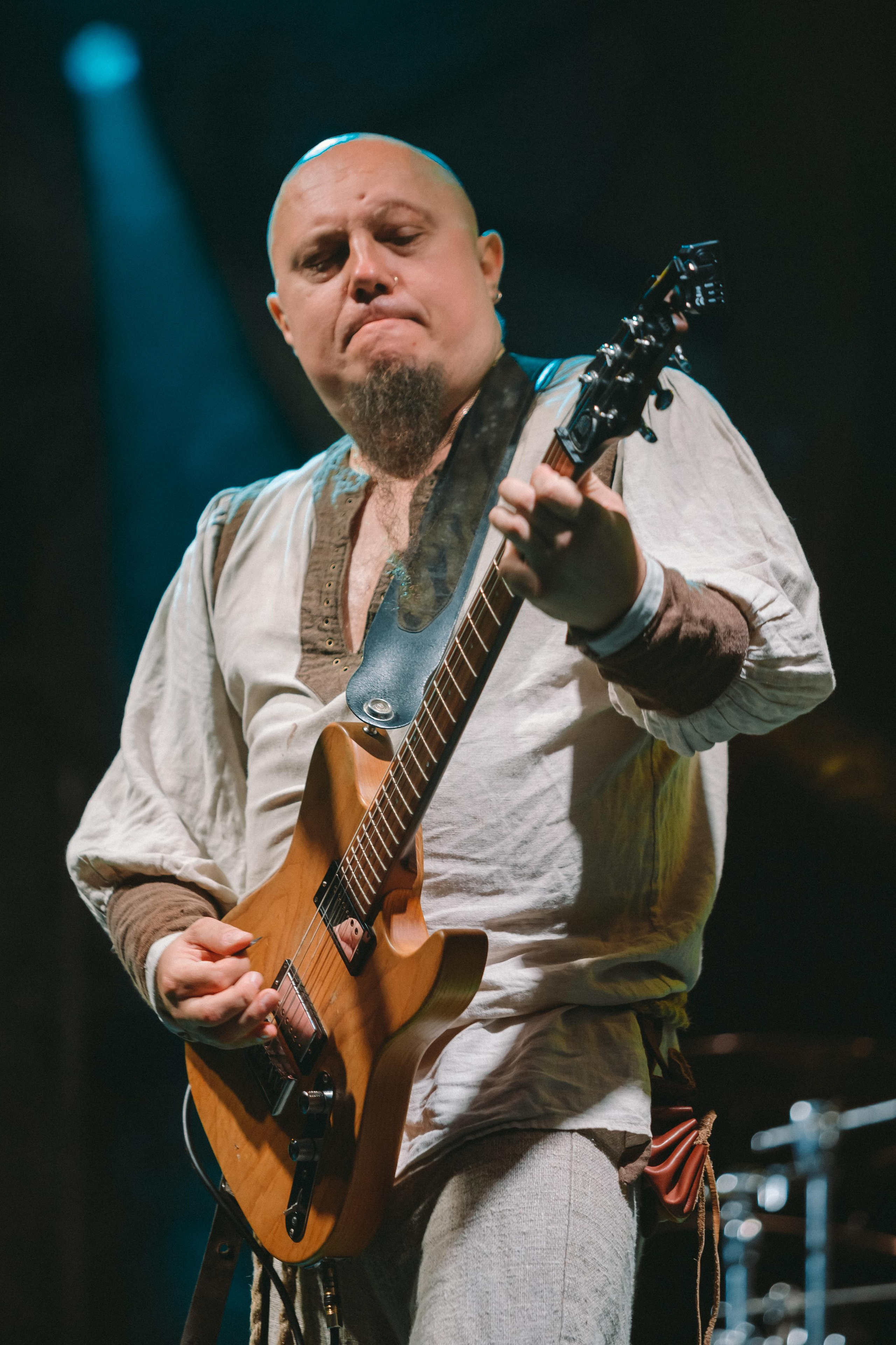 ТРОЛЛЬ ГНЕТ ЕЛЬ. Фотограф Сонкина Татьяна