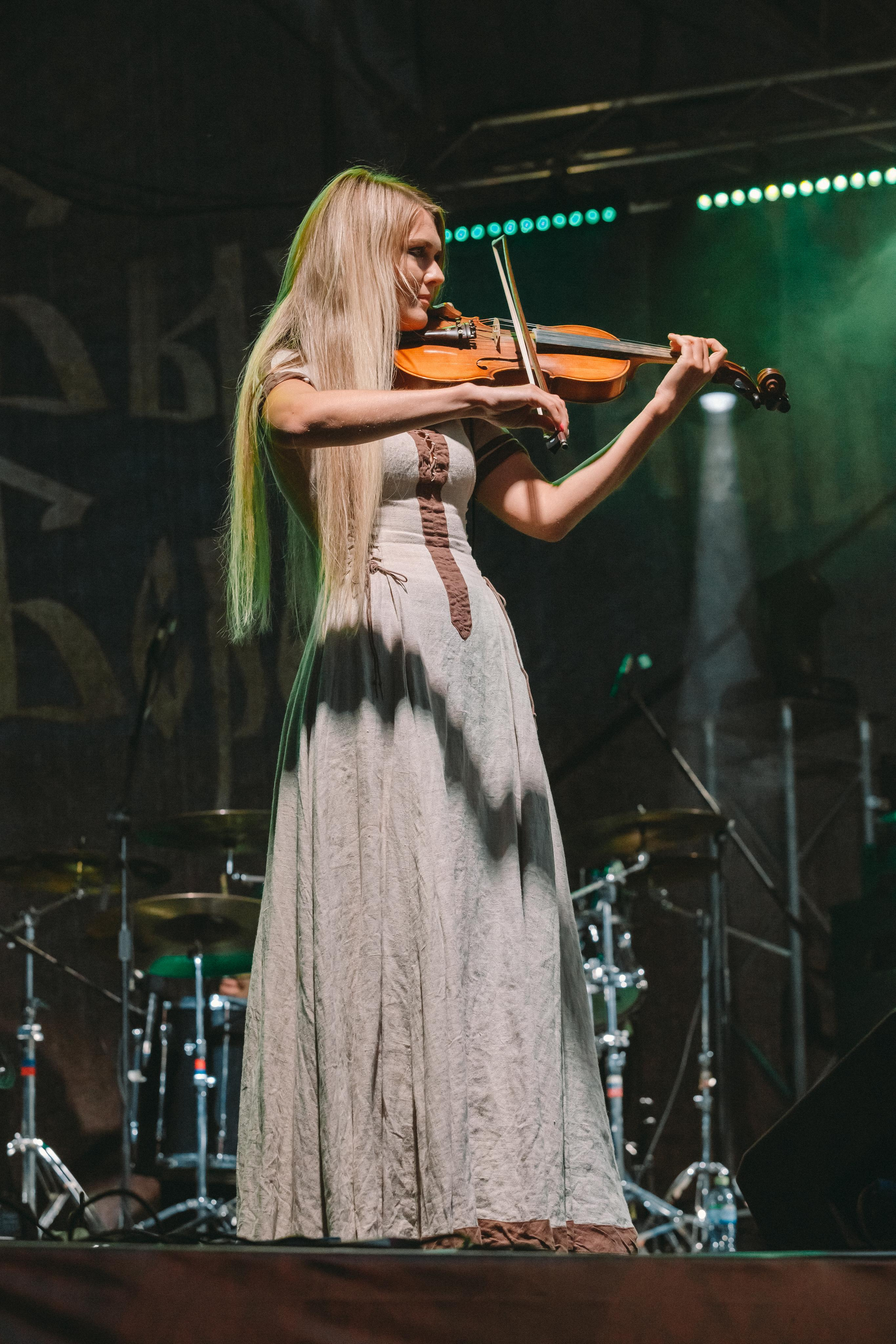 ТРОЛЛЬ ГНЕТ ЕЛЬ. Фотограф Сонкина Татьяна