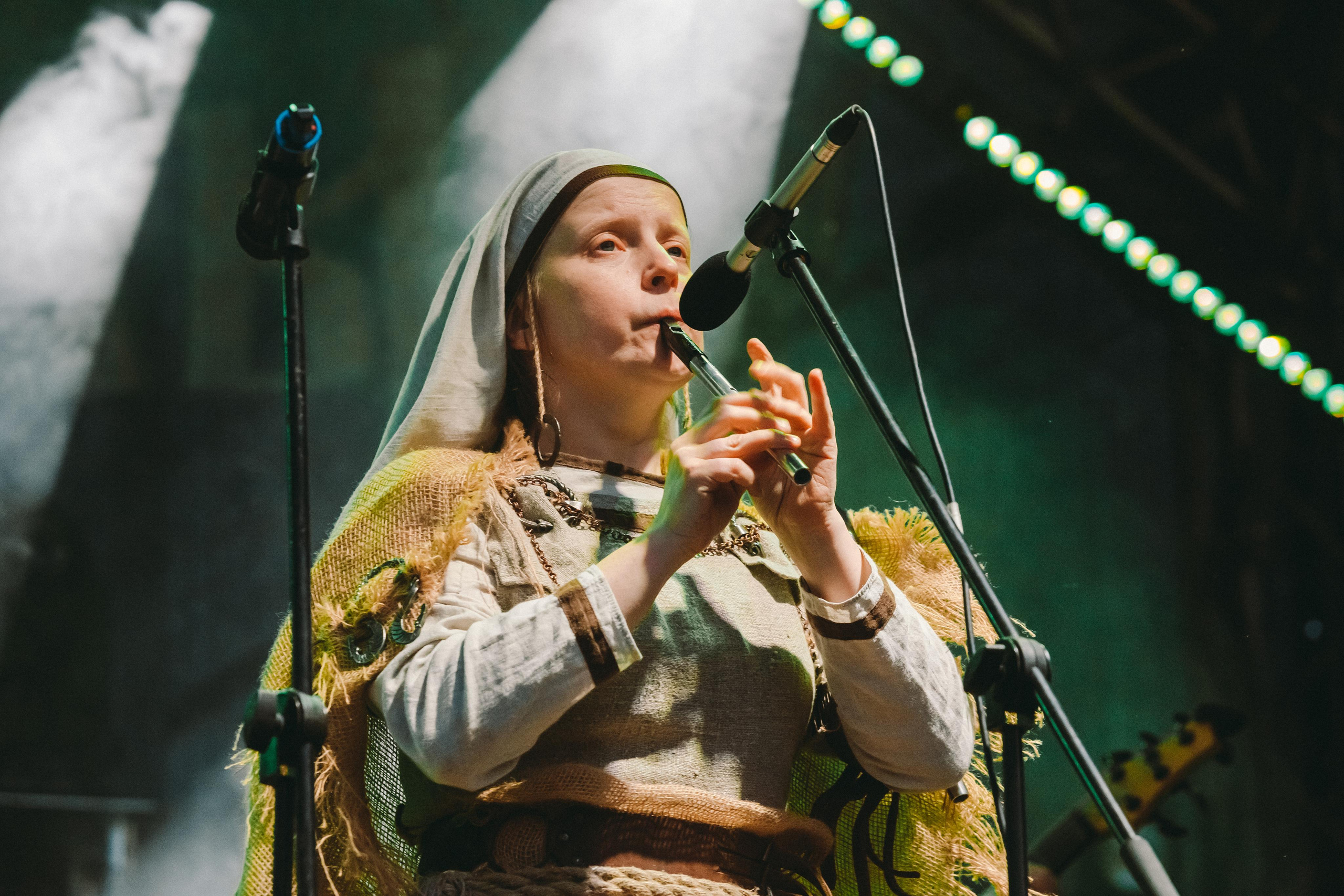 ТРОЛЛЬ ГНЕТ ЕЛЬ. Фотограф Сонкина Татьяна