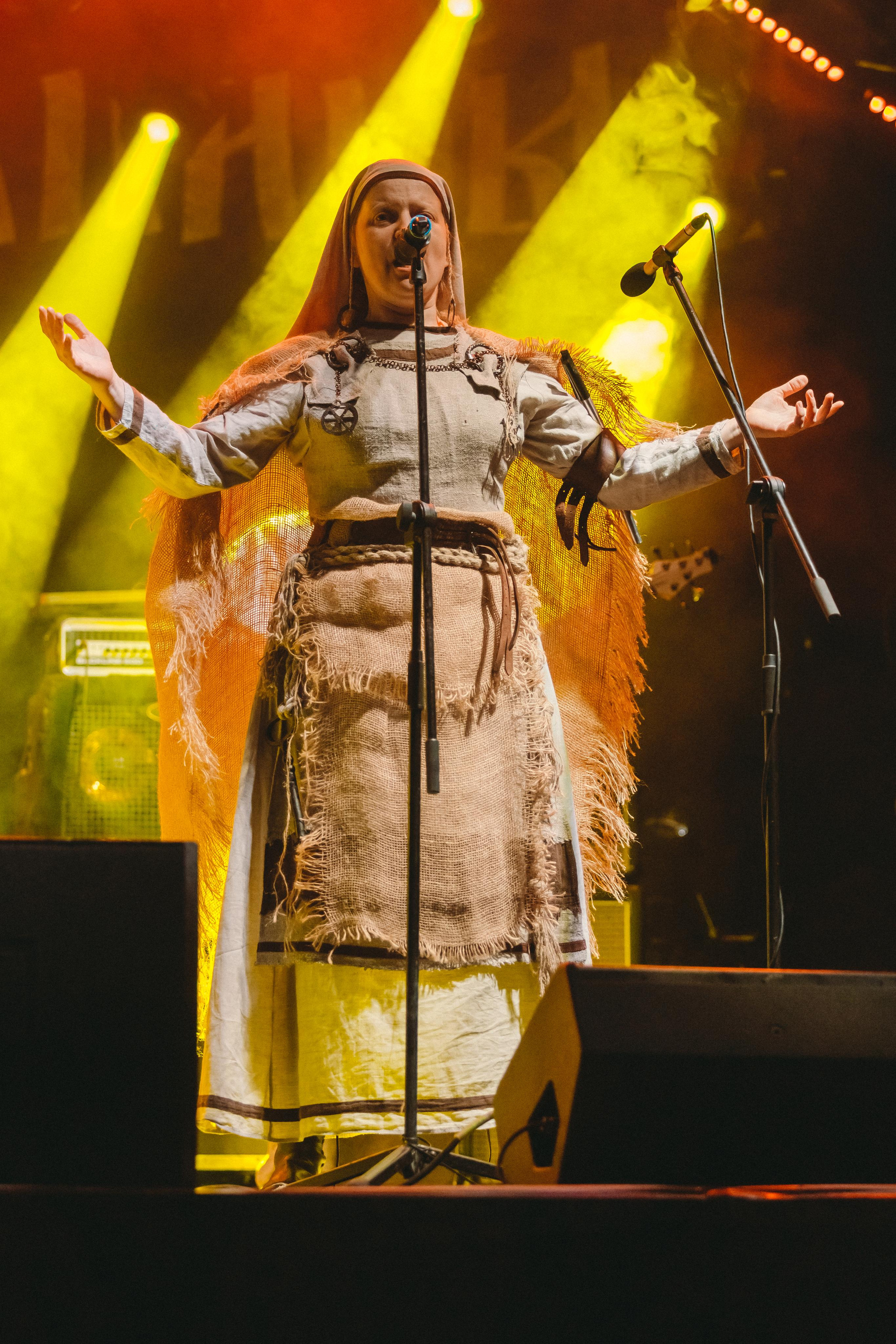 ТРОЛЛЬ ГНЕТ ЕЛЬ. Фотограф Сонкина Татьяна