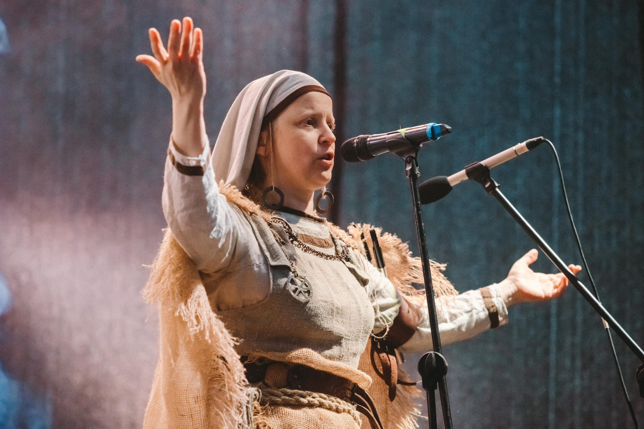 ТРОЛЛЬ ГНЕТ ЕЛЬ. Фотограф Сонкина Татьяна