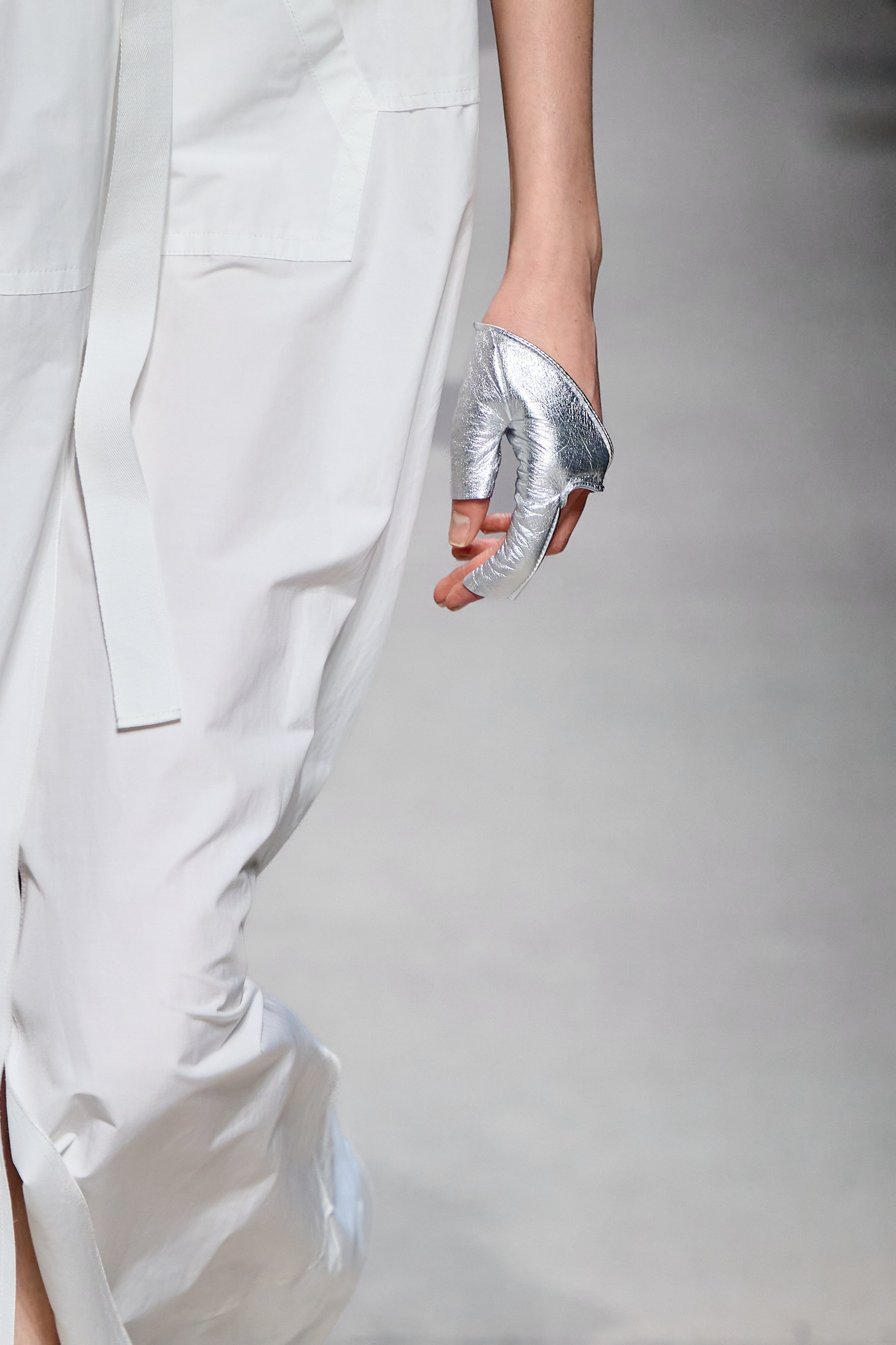 Efremov. Московская неделя моды. 2025. Дима Бабушкин. Фотограф. Подиум. Репортаж. Творчество. Дорого