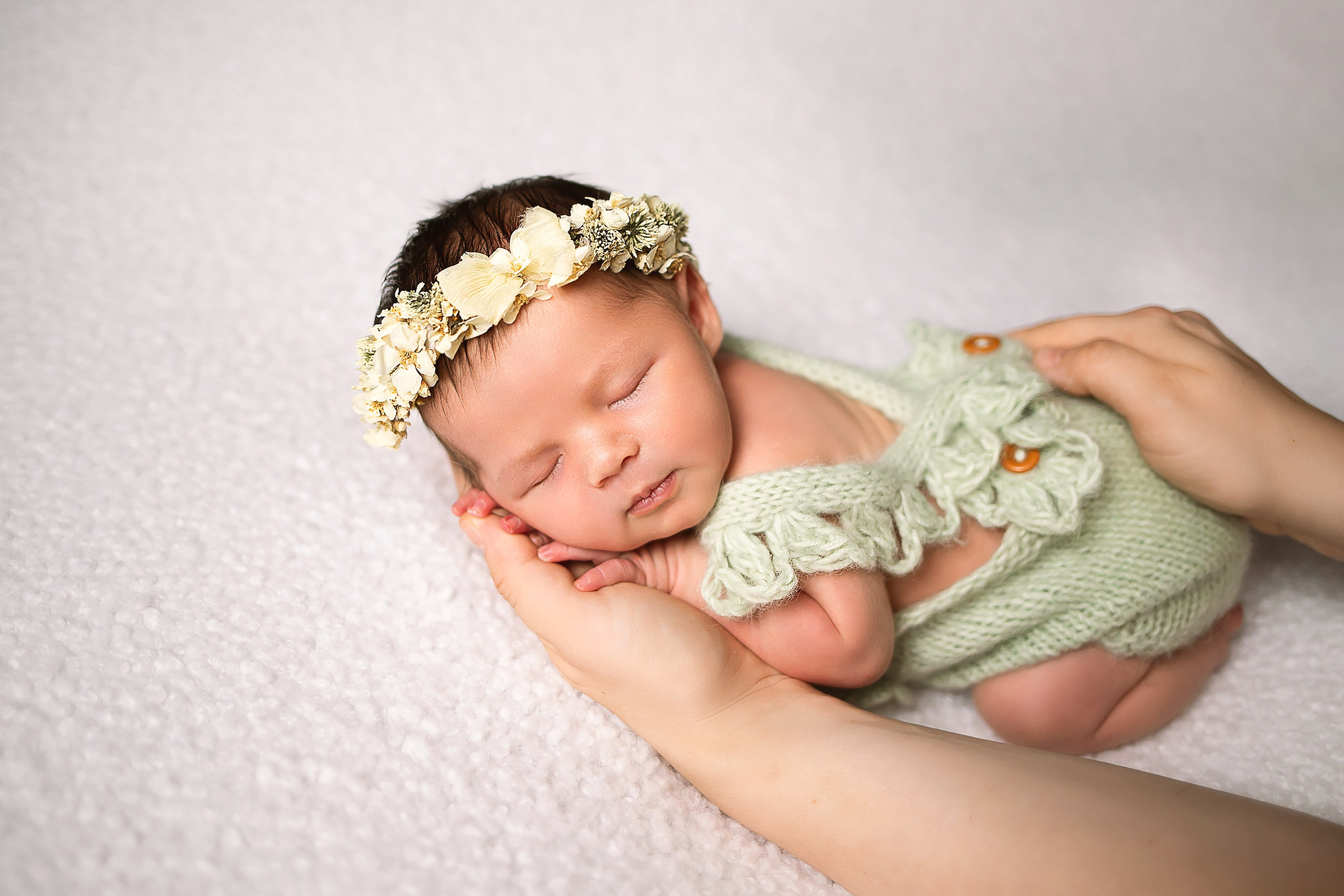 Фотосессия новорожденного. Фотограф новорожденных в Новосибирске