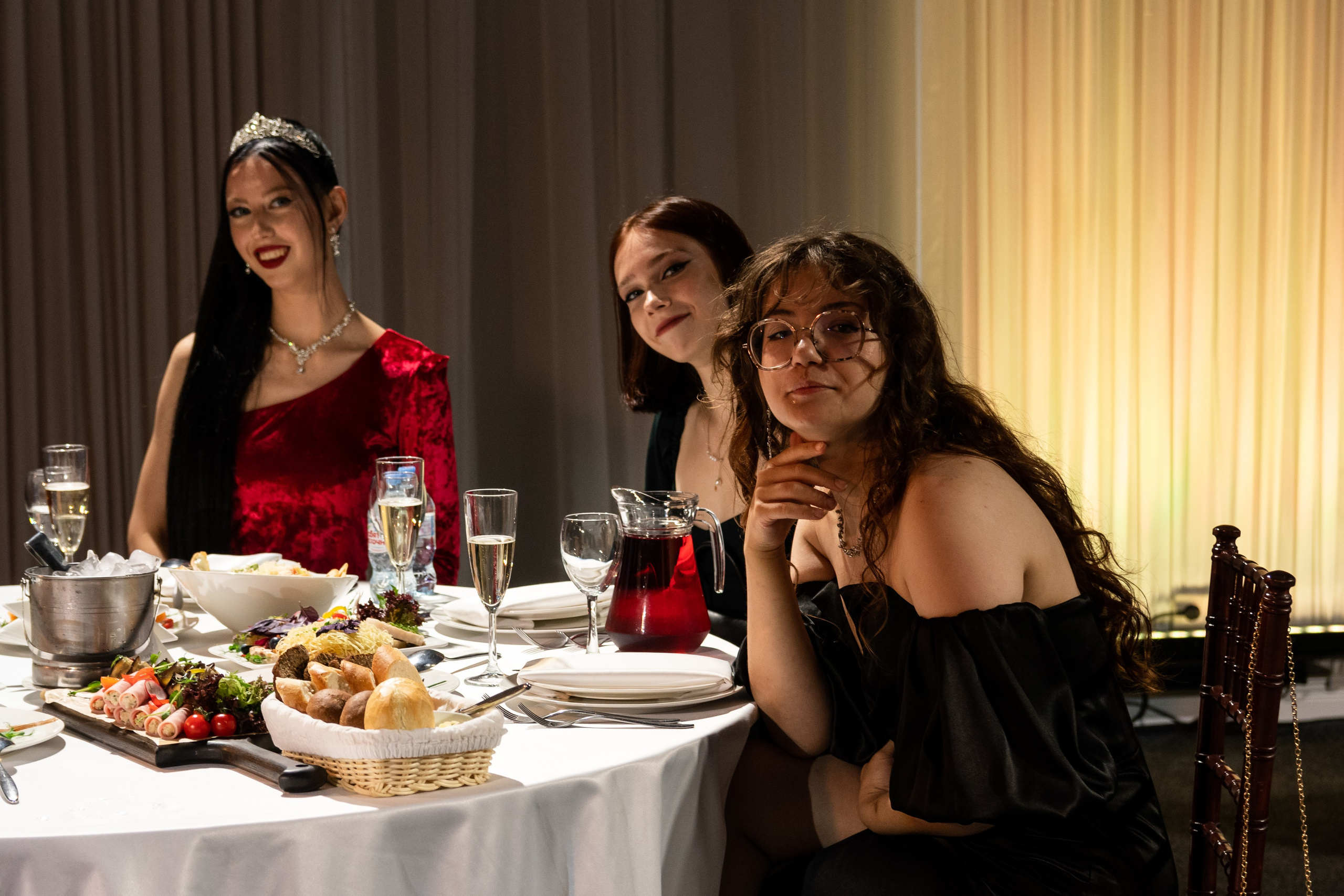 Выпускной из 11 класса. 2023. Семейный и индивидуальный фотограф Life style в Санкт-Петербурге Мария