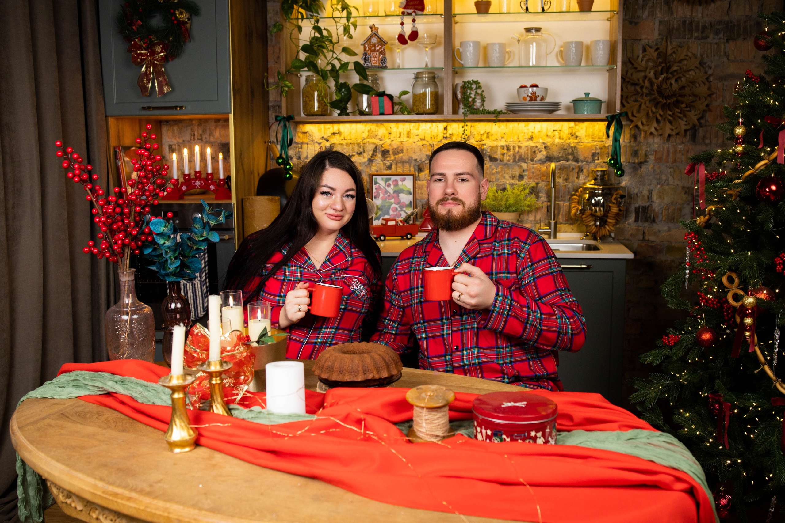 Фотосессия семейная «Новый год c пушистиком». Фотограф в Крыму Татьяна Барицкая ЕНОТИКА