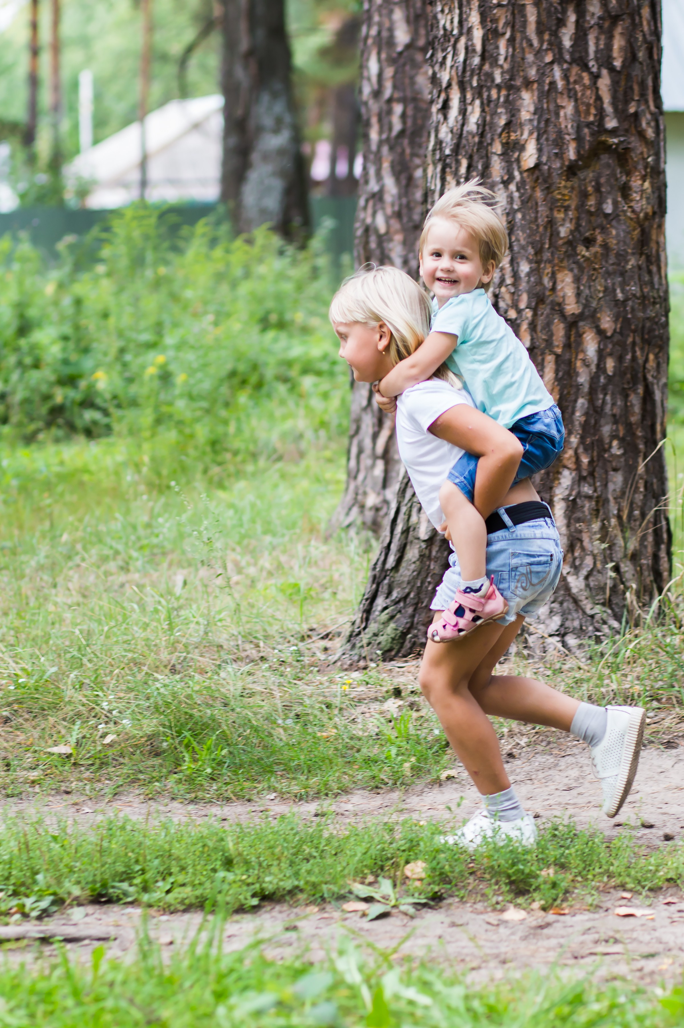 Прогулка в лесу. Репортажный, семейный и детский фотограф в Пензе и Заречном Арина Ермилова. Картины барельеф на заказ