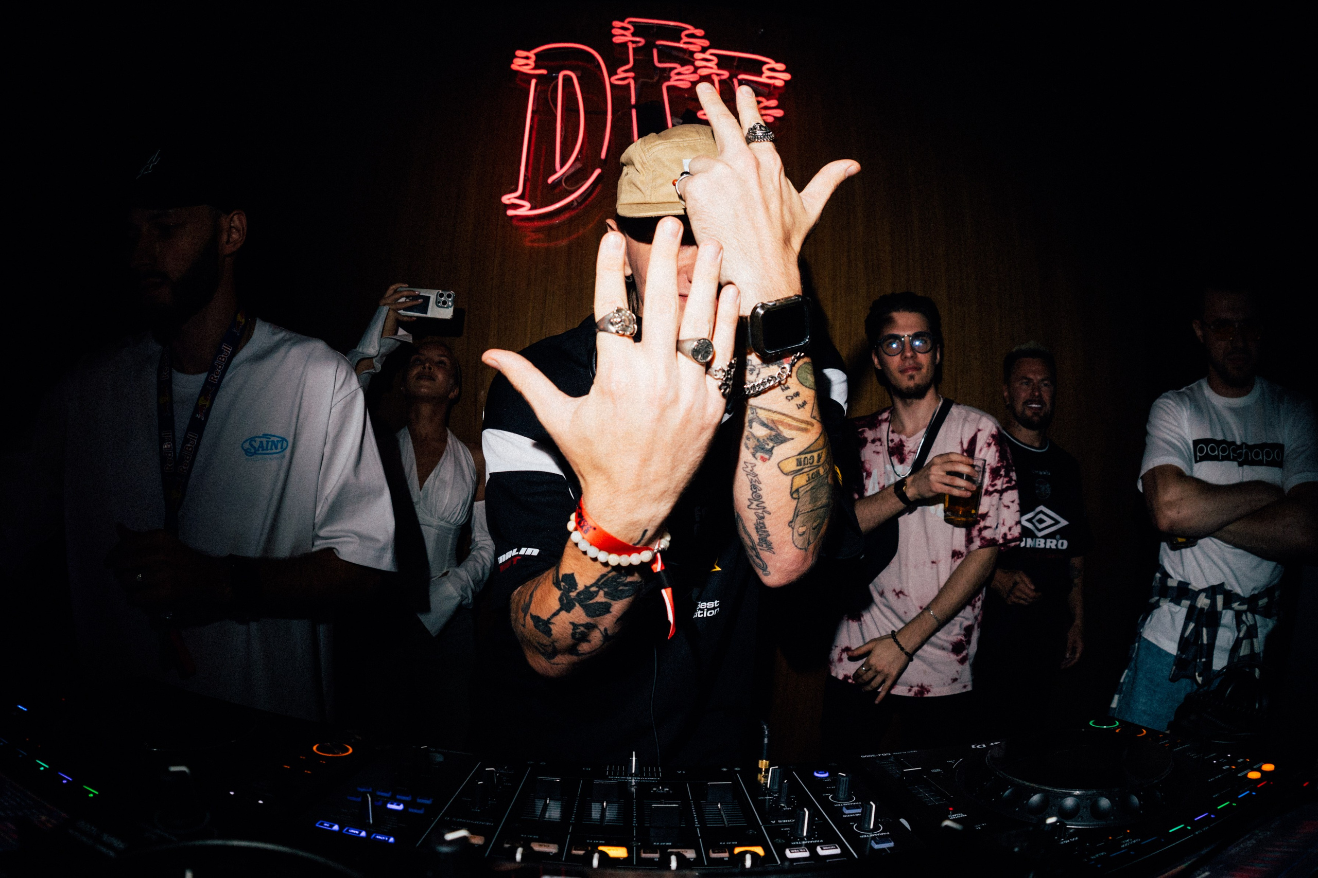 UPPERCUTS AT DFF. СПАСИБО, ДАНИЛ