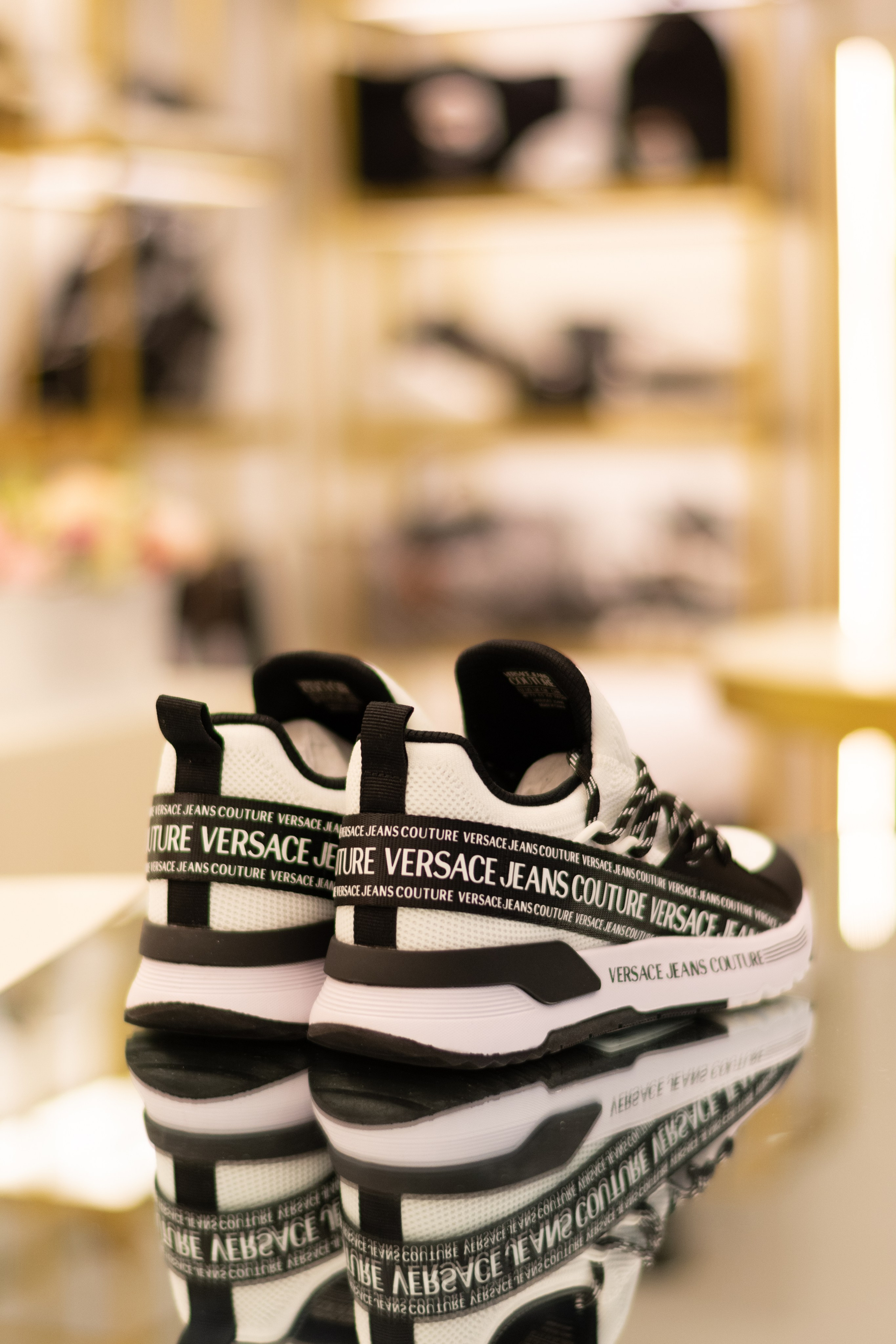 Для организаций. Предметная фотосессия для обувного магазина Capsula. Фотограф/видеограф Богдан Голованов