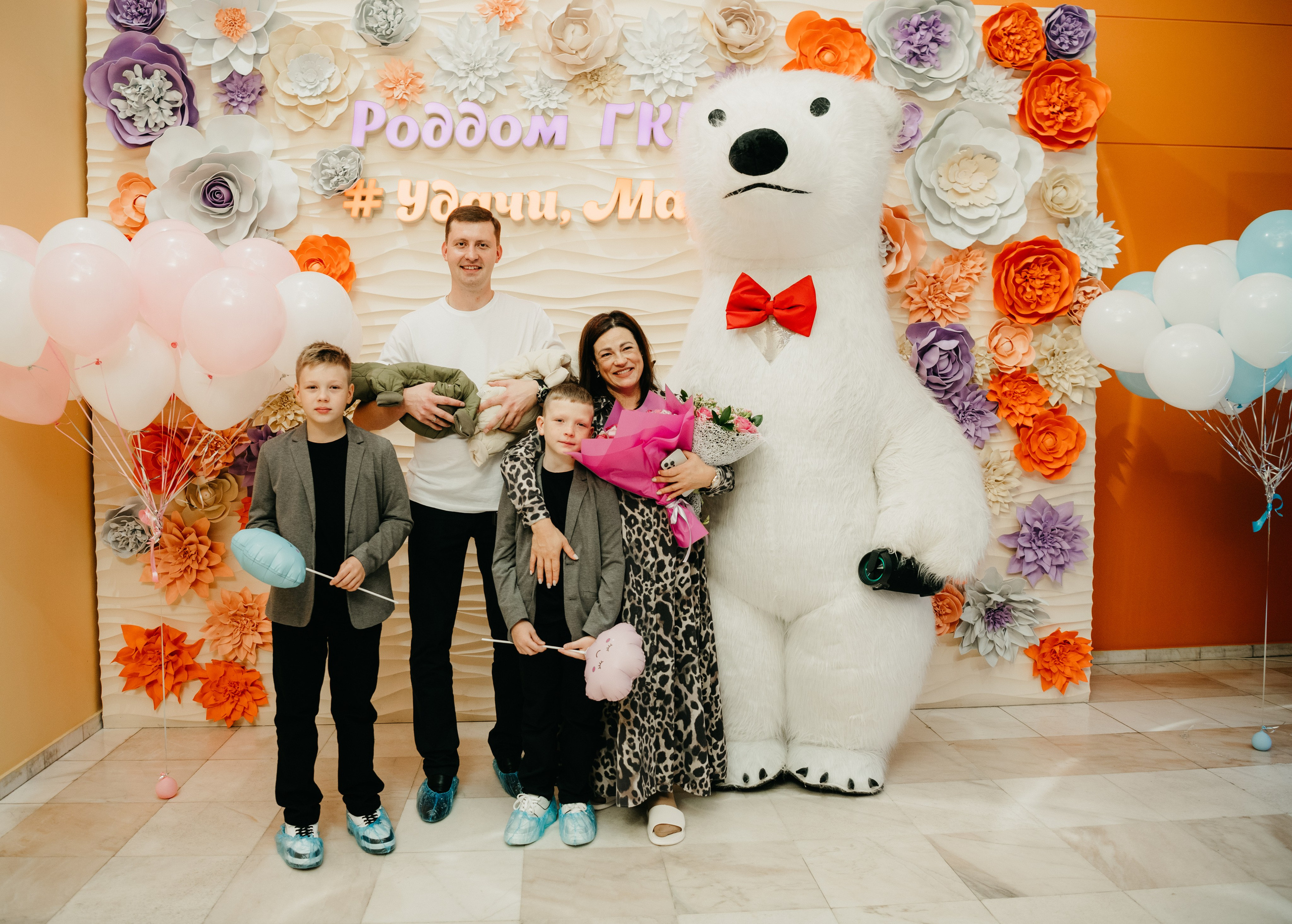Выписка малыша и малышки ГКБ 29. Фотограф на выписку из роддома в Москве и МО