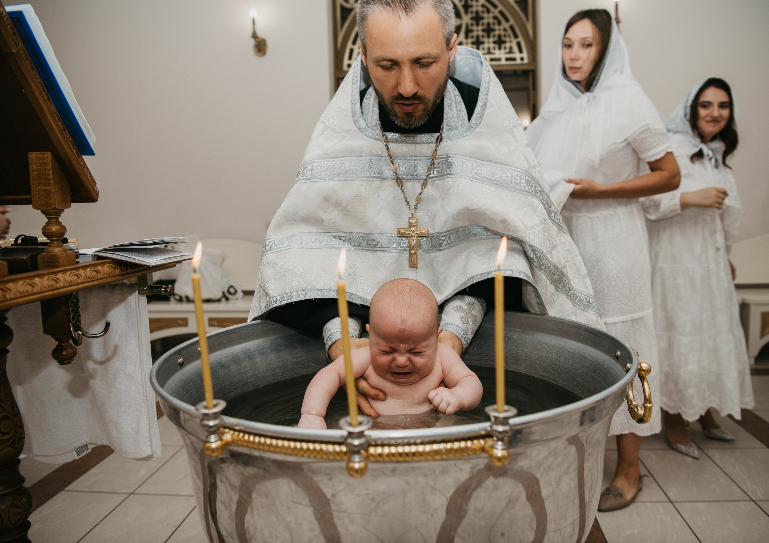 Крещение Евгения. Фотограф на выписку из роддома в Москве и МО