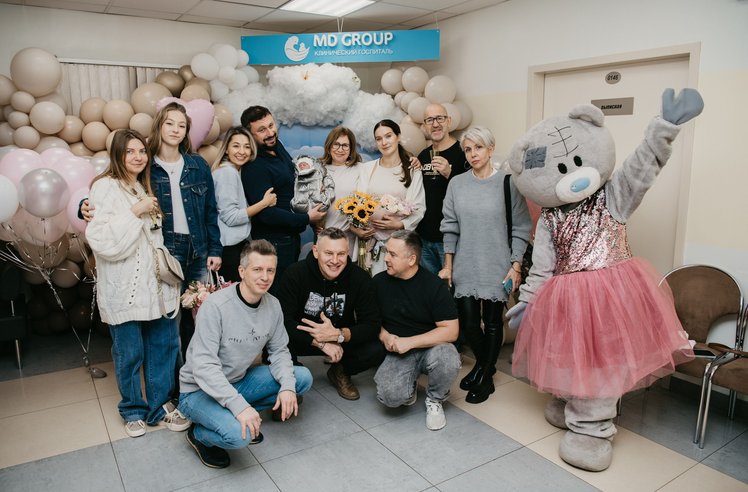 Выписка Сарочки. Мать и дитя на Севастопольском. Фотограф на выписку из роддома в Москве и МО
