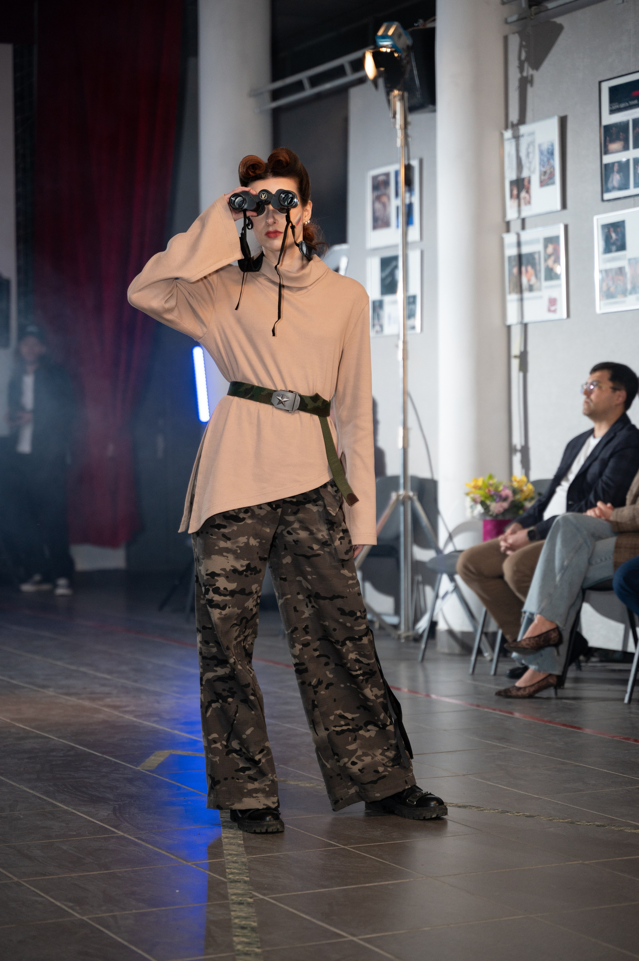 Закрытый показ милитари «Своя трансформация» дизайнера Юлии Бойченко | 24.04.2025. Фотограф в Омске Елизавета Кириллова