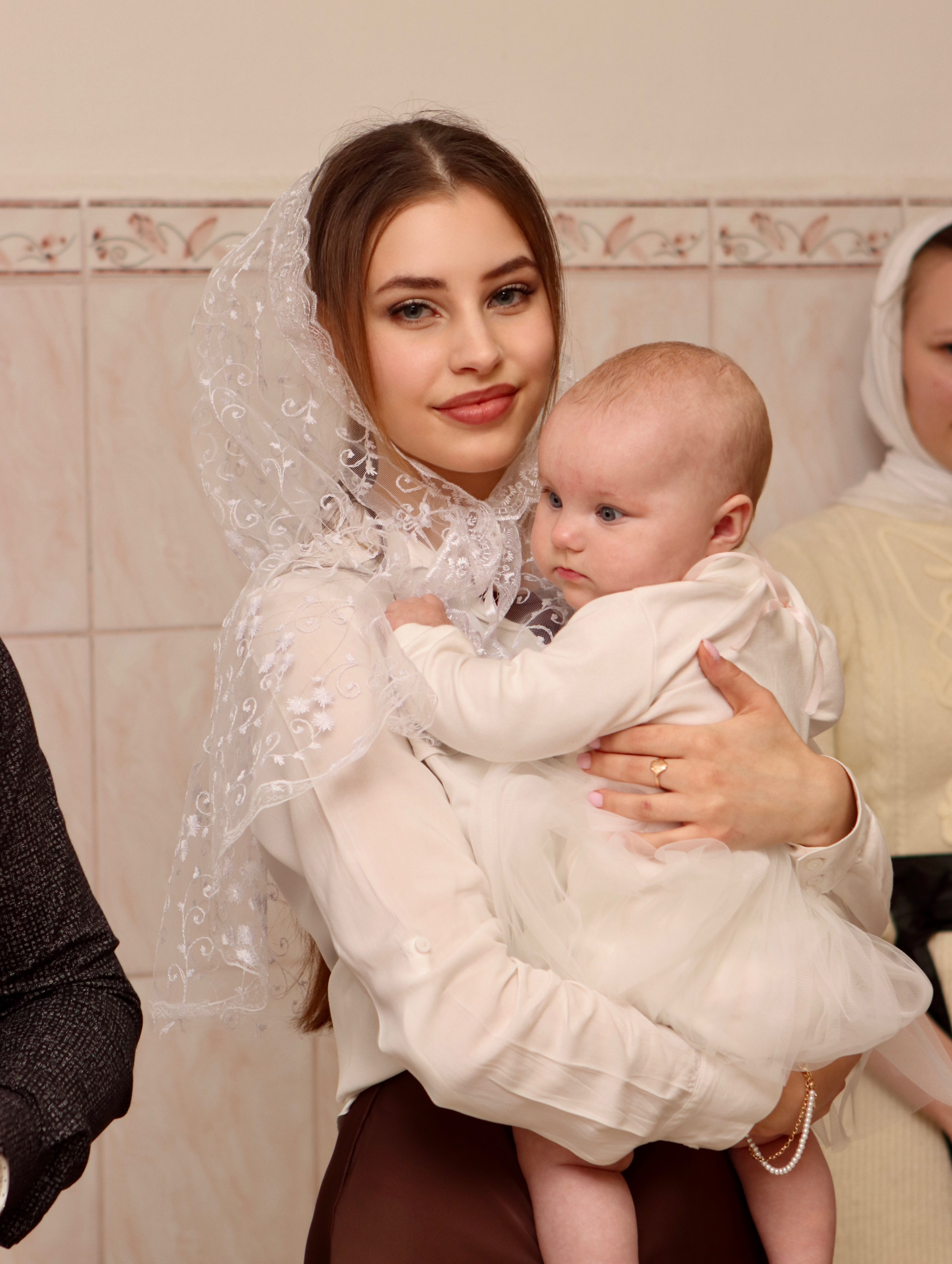 Анастасия и Вадим — крещение Виктории. Фотограф в Курске Смирнов Евгений