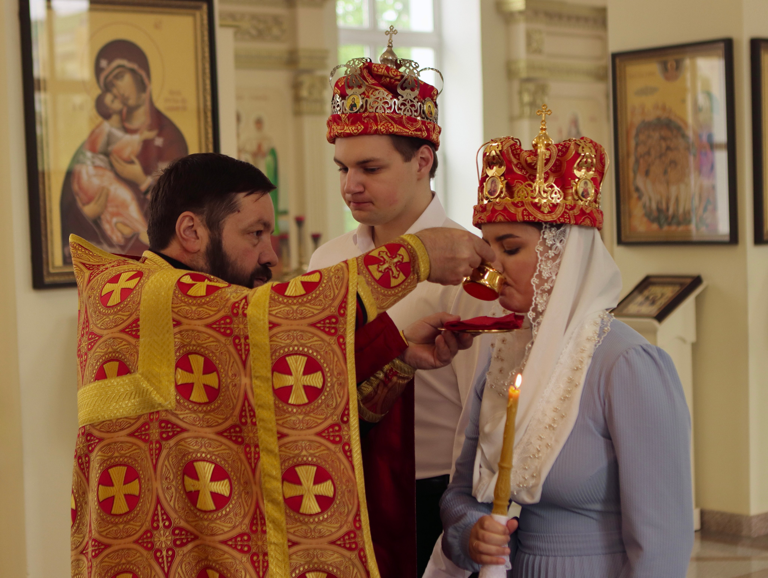 Екатерина и Александр — таинство венчание. Фотограф в Курске Смирнов Евгений