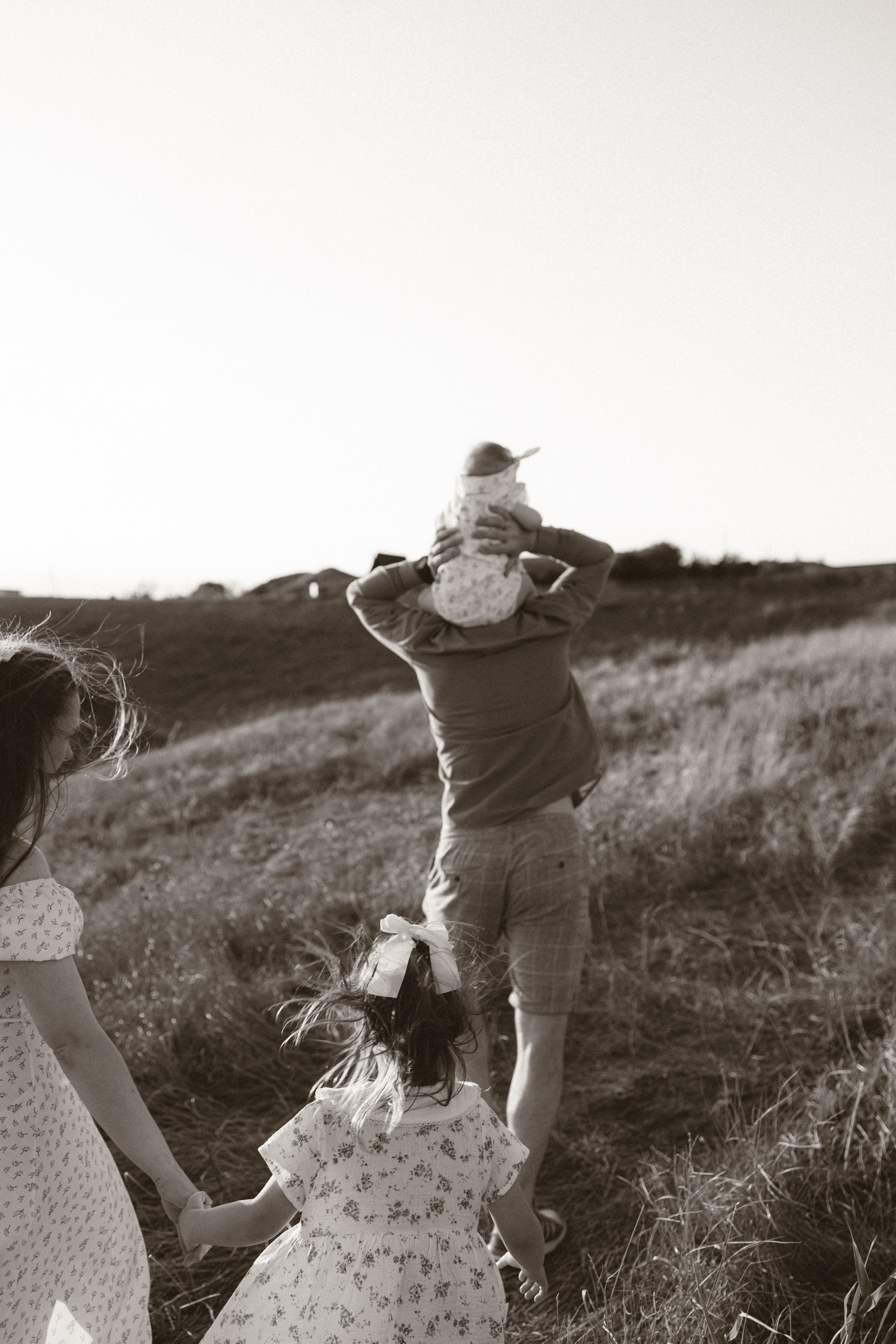 Прогулка Насти и Ксюши. Семейный фотограф Ставрополь Варвара Воробьева