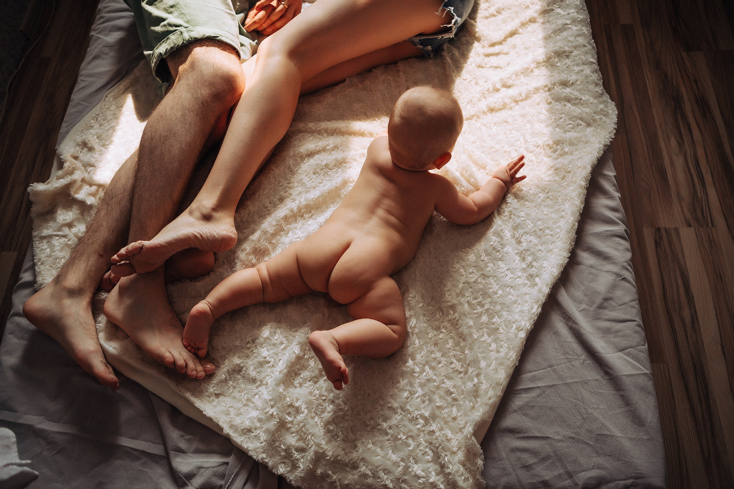 Домашняя съемка для Ксюши Жоры и Лёвы. Мария Стеклова контент фотограф и семейный фотограф в Омске и Тюмени