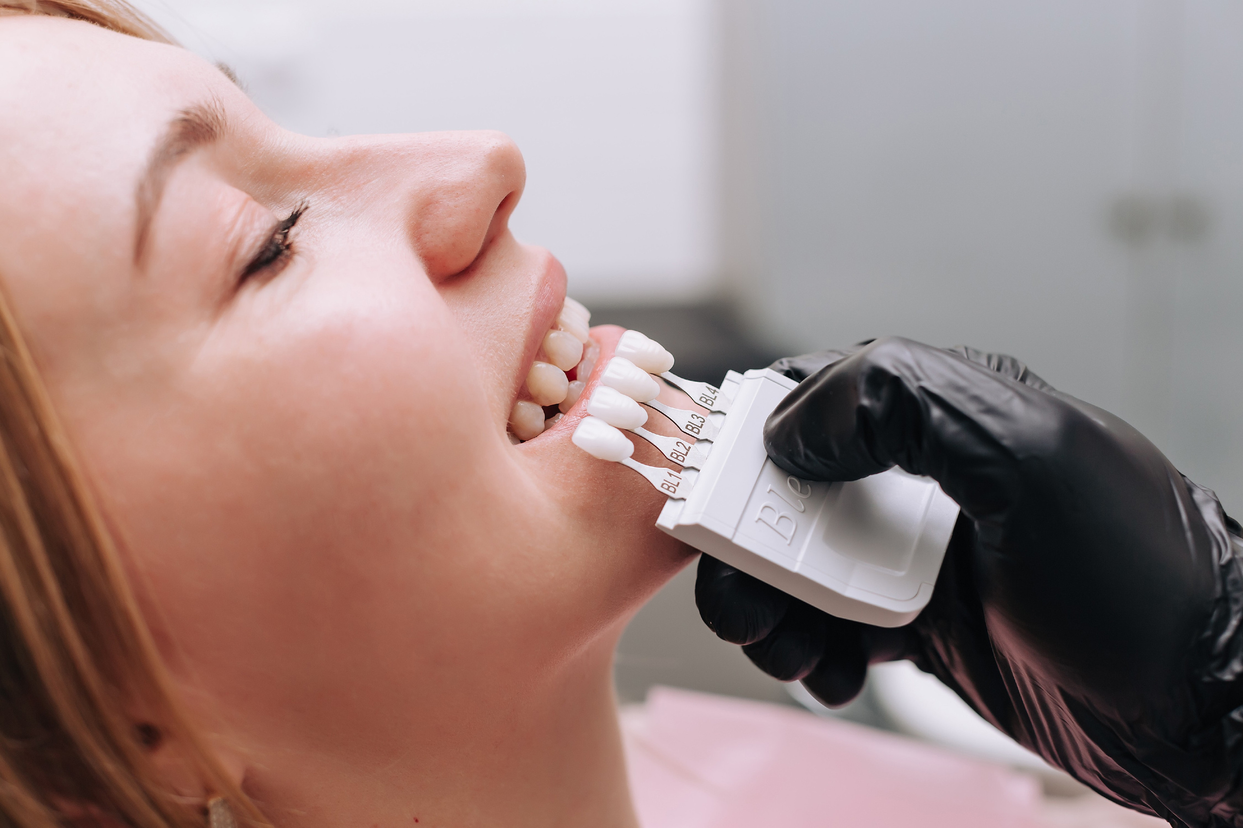 Стоматология. Мария Стеклова контент фотограф и семейный фотограф в Омске и Тюмени