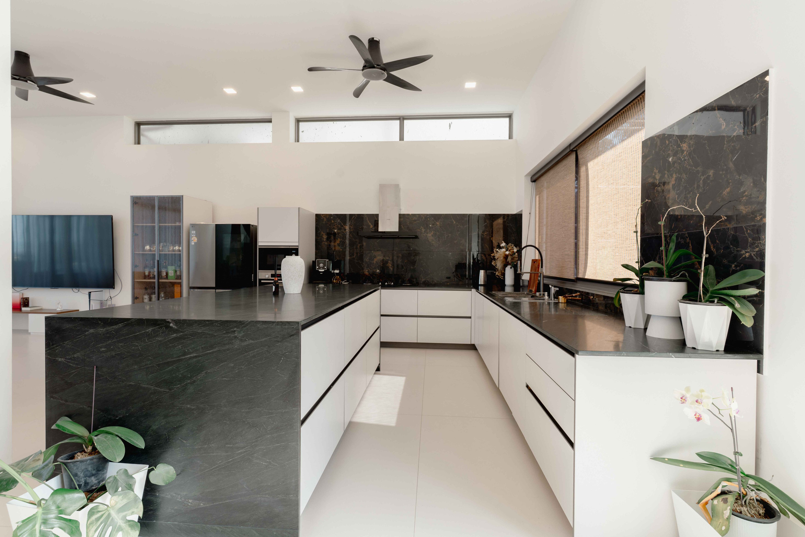 Villa 7. Toros Life — videographer and photographer in Thailand (Koh Samui, Koh Phangan)