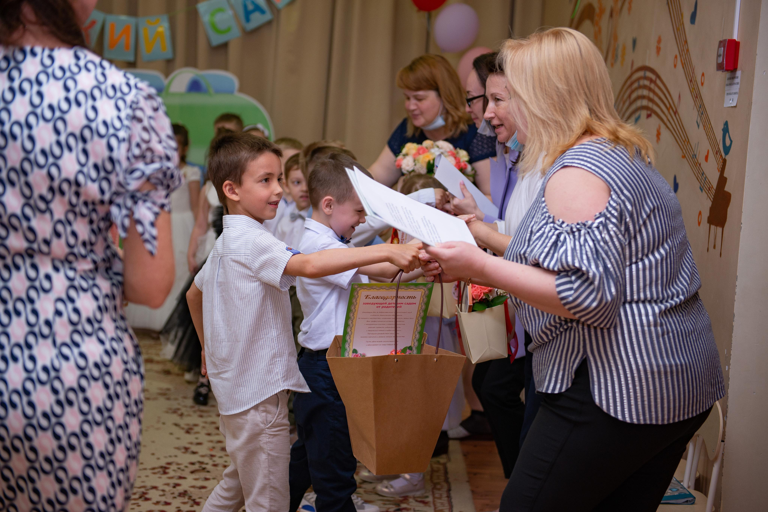 Выпускные школа и сад. Сайт фотографа Анны Беляевой