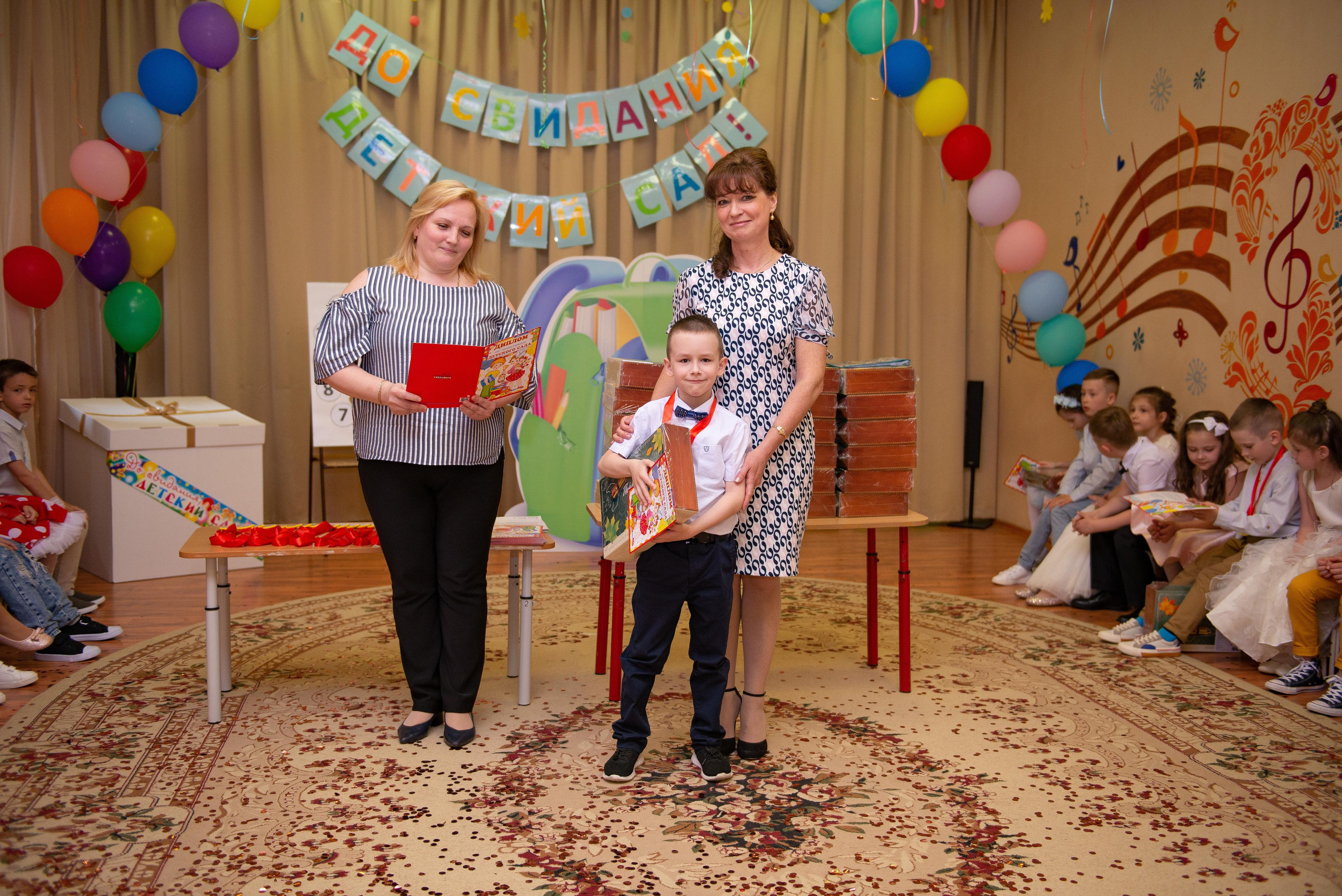 Выпускные школа и сад. Сайт фотографа Анны Беляевой