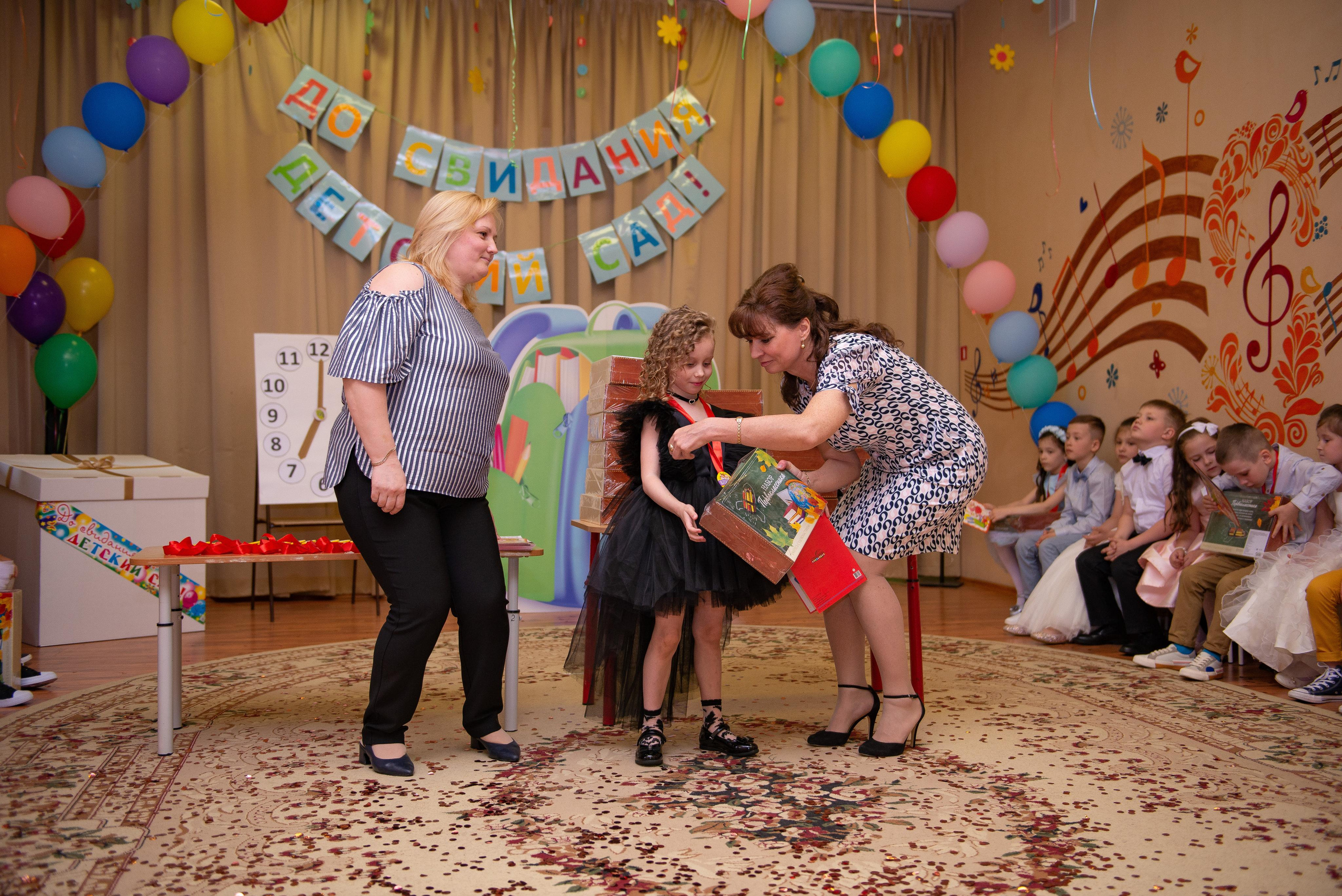Выпускные школа и сад. Сайт фотографа Анны Беляевой