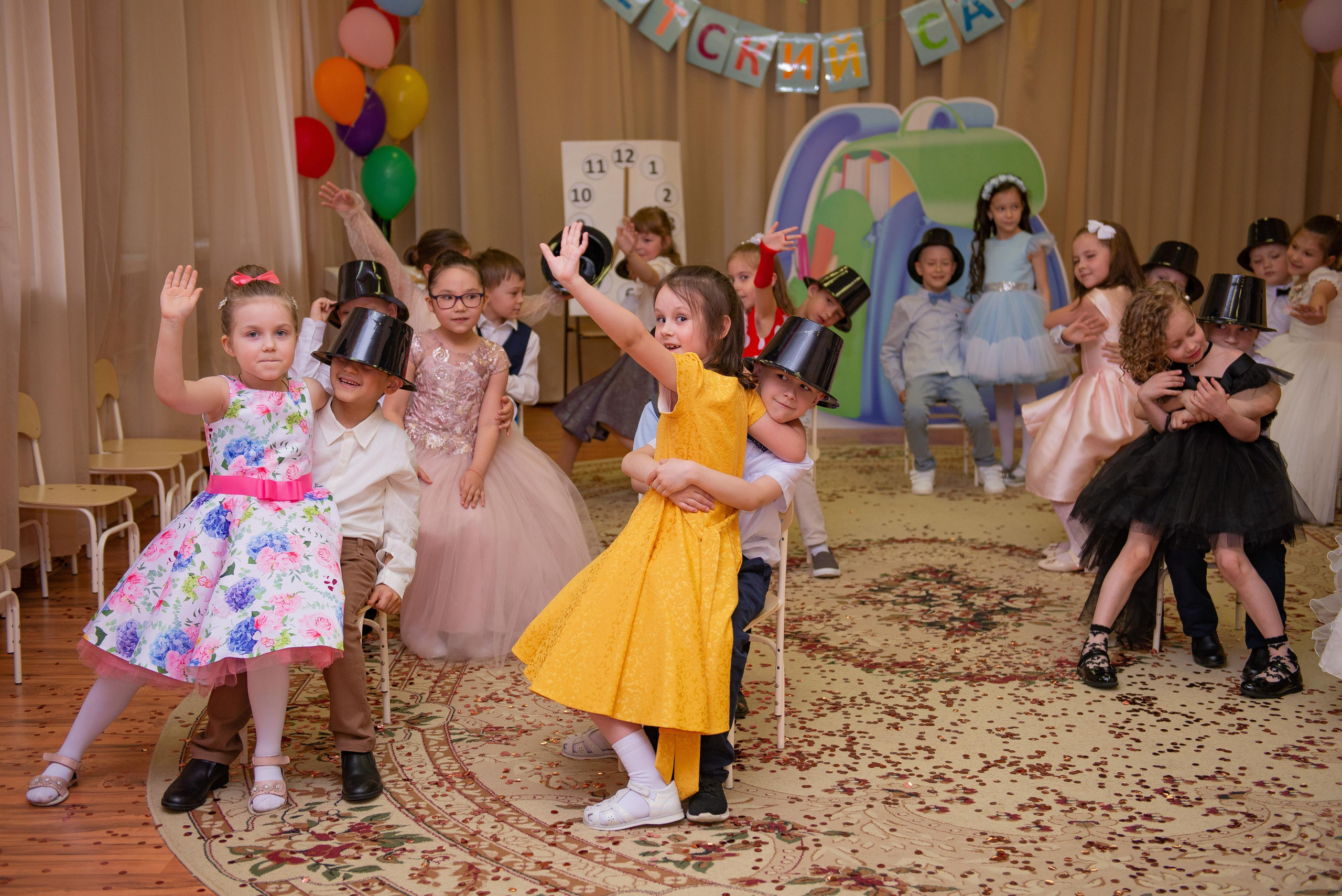 Выпускные школа и сад. Сайт фотографа Анны Беляевой