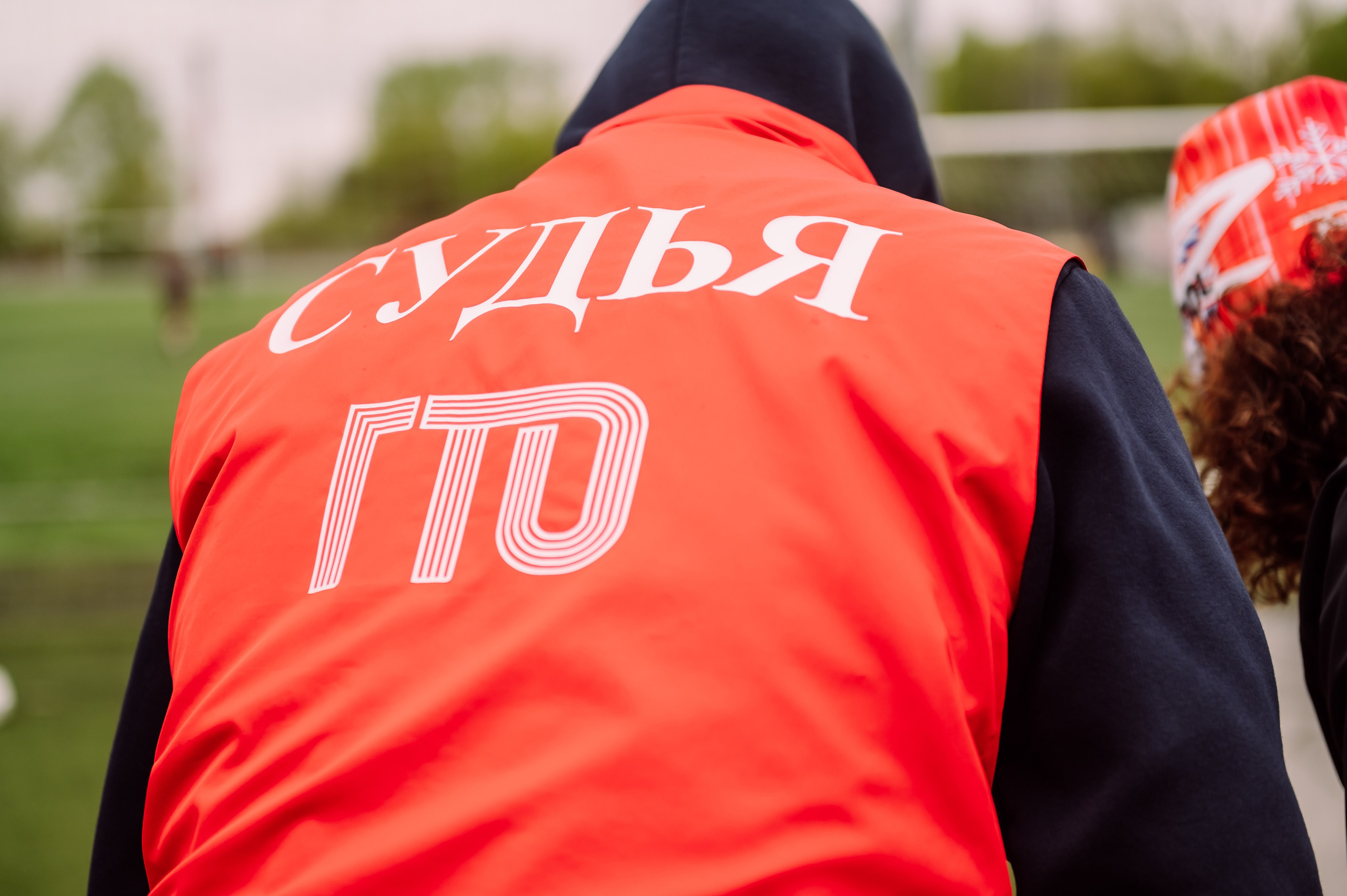 Пасхальный забег «Вера и Спорт» на стадионе Шахтёр. Детский фотограф, семейный фотограф и репортажи в Кемерово
