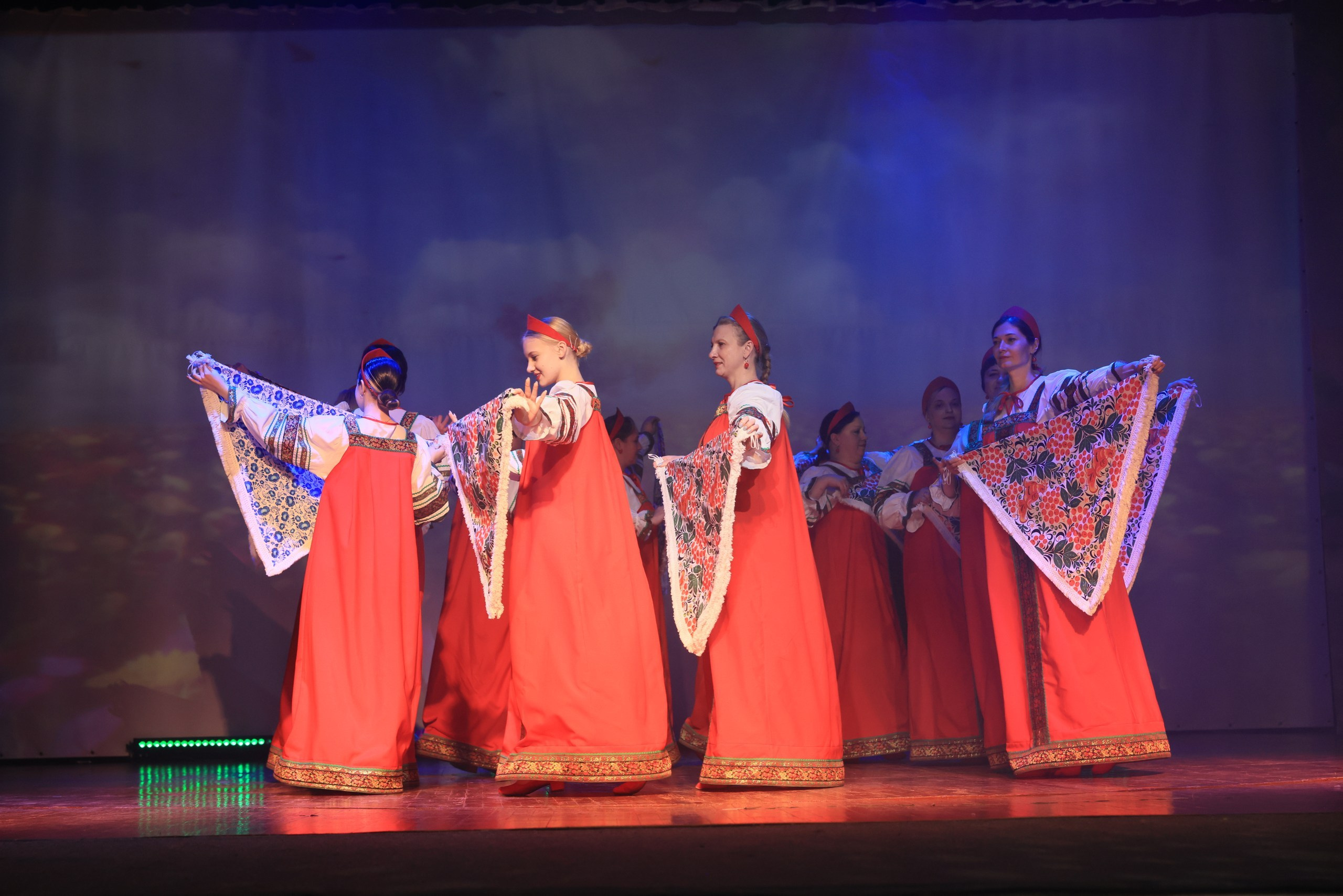 Концерт к 8 Марта в ДК «Металлург» г. Тула. Фотограф в Туле Крупский АнДРей. Фотостудия «КАДР71» в Туле