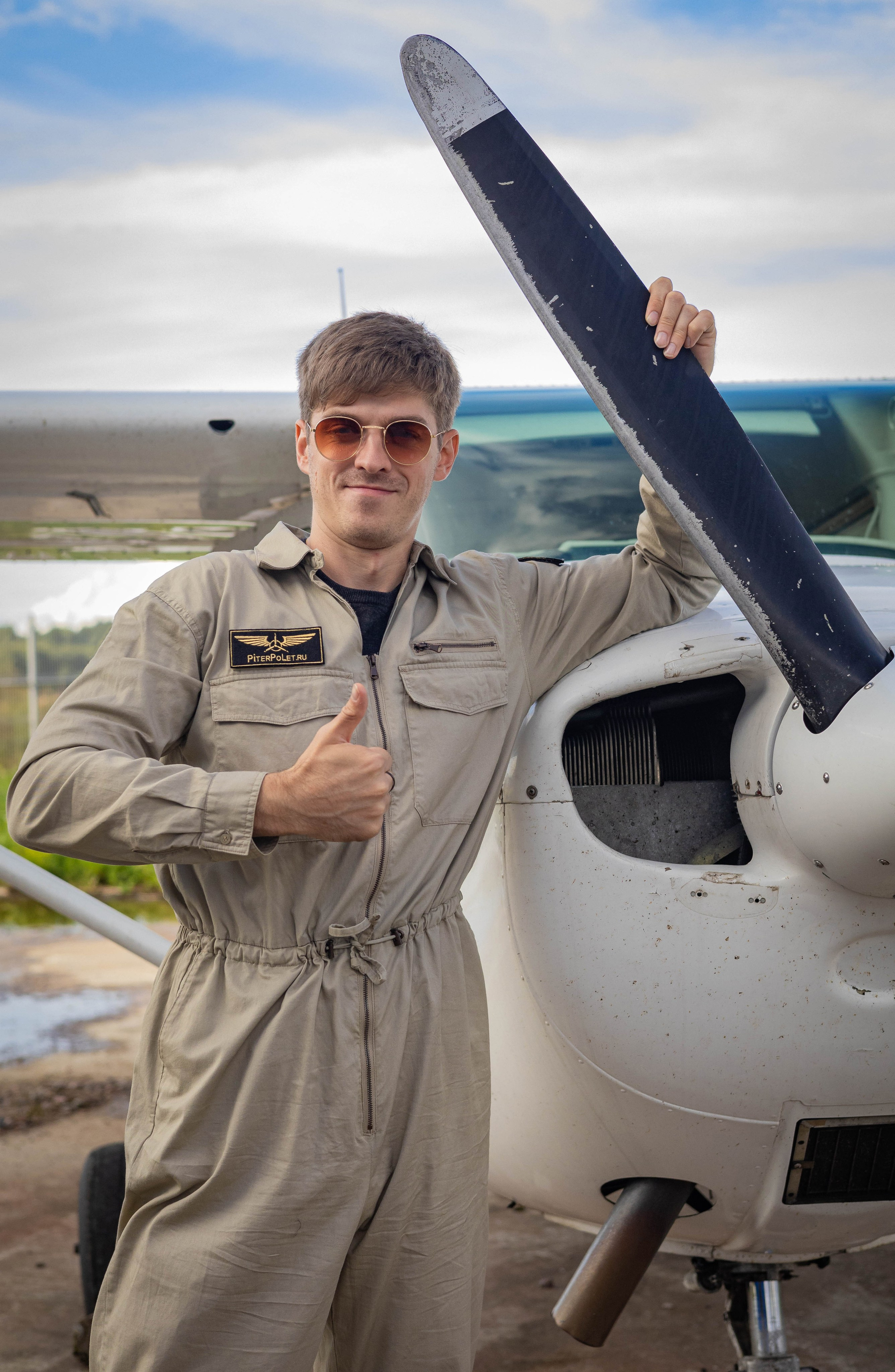 LOVE STORY. Фотосессия на аэродроме с самолетом. Портретный фотограф Панферова Регина г. Санкт-Петербург, г. Казань