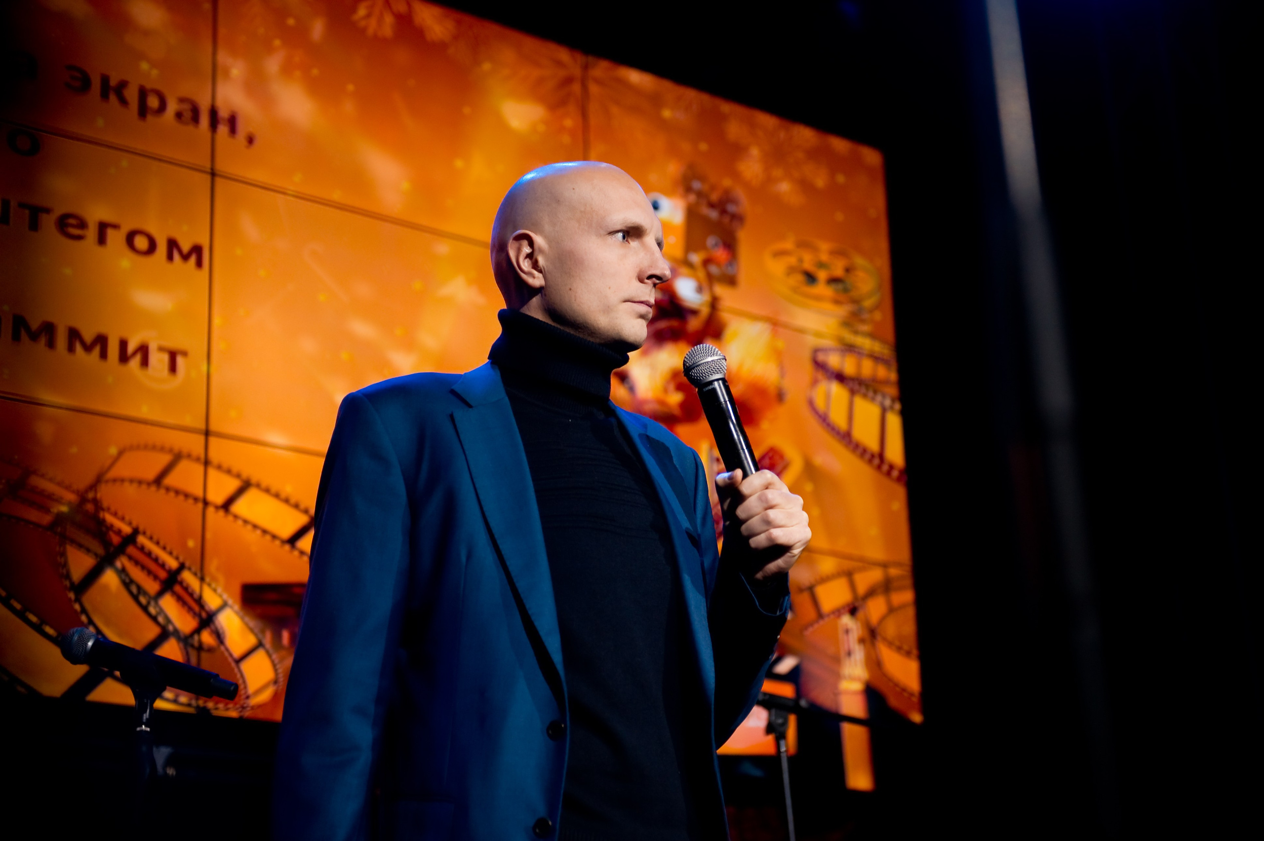 Новогодний корпоратив Summit. Репортажный фотограф и видеограф Слава Думчев. Тимбилдинги, отчетники, корпоративы