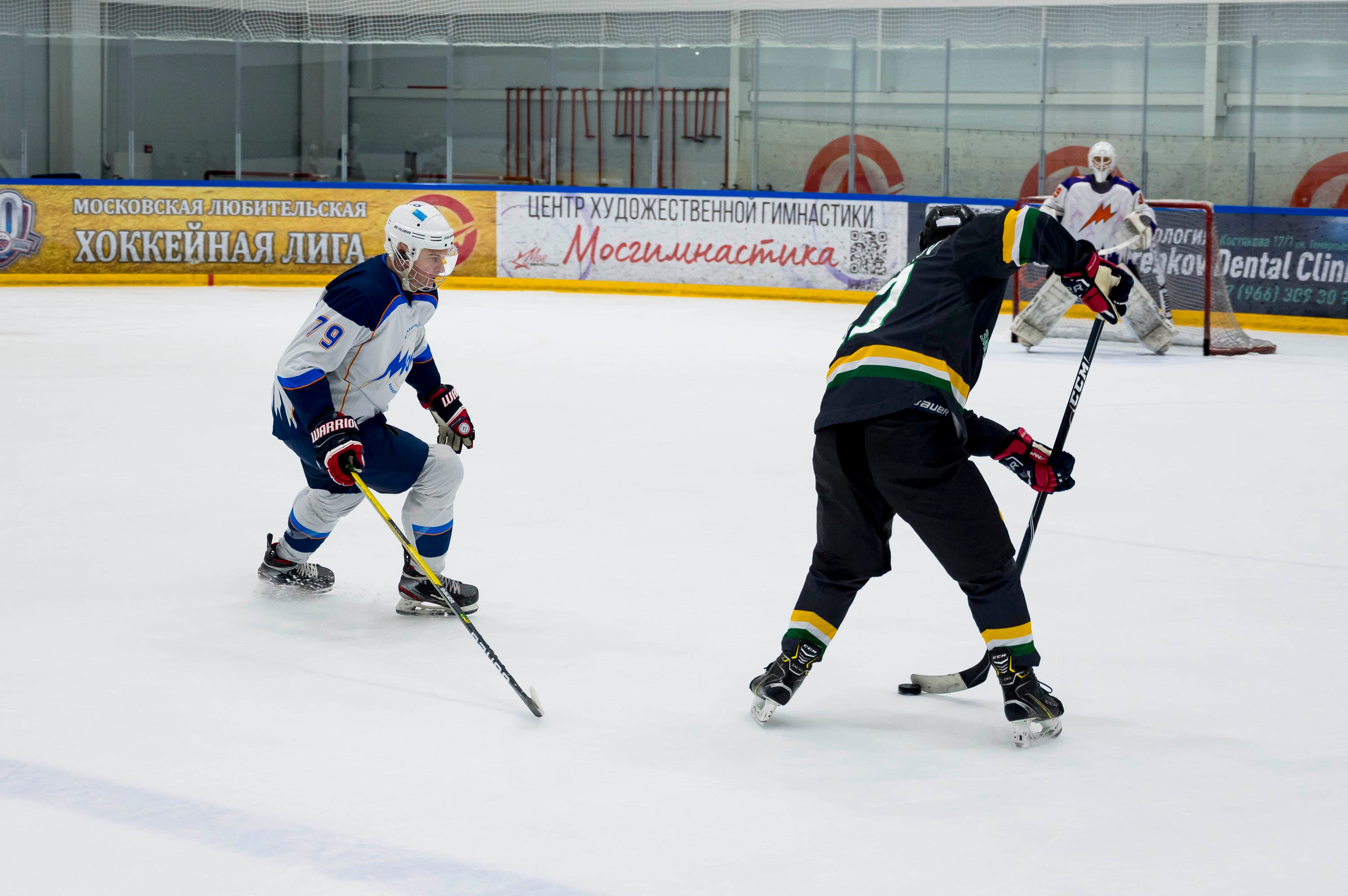 Хоккейный матч корпоративной команды Зарубежнефть. Репортажный фотограф и видеограф Слава Думчев. Тимбилдинги, отчетники, корпоративы