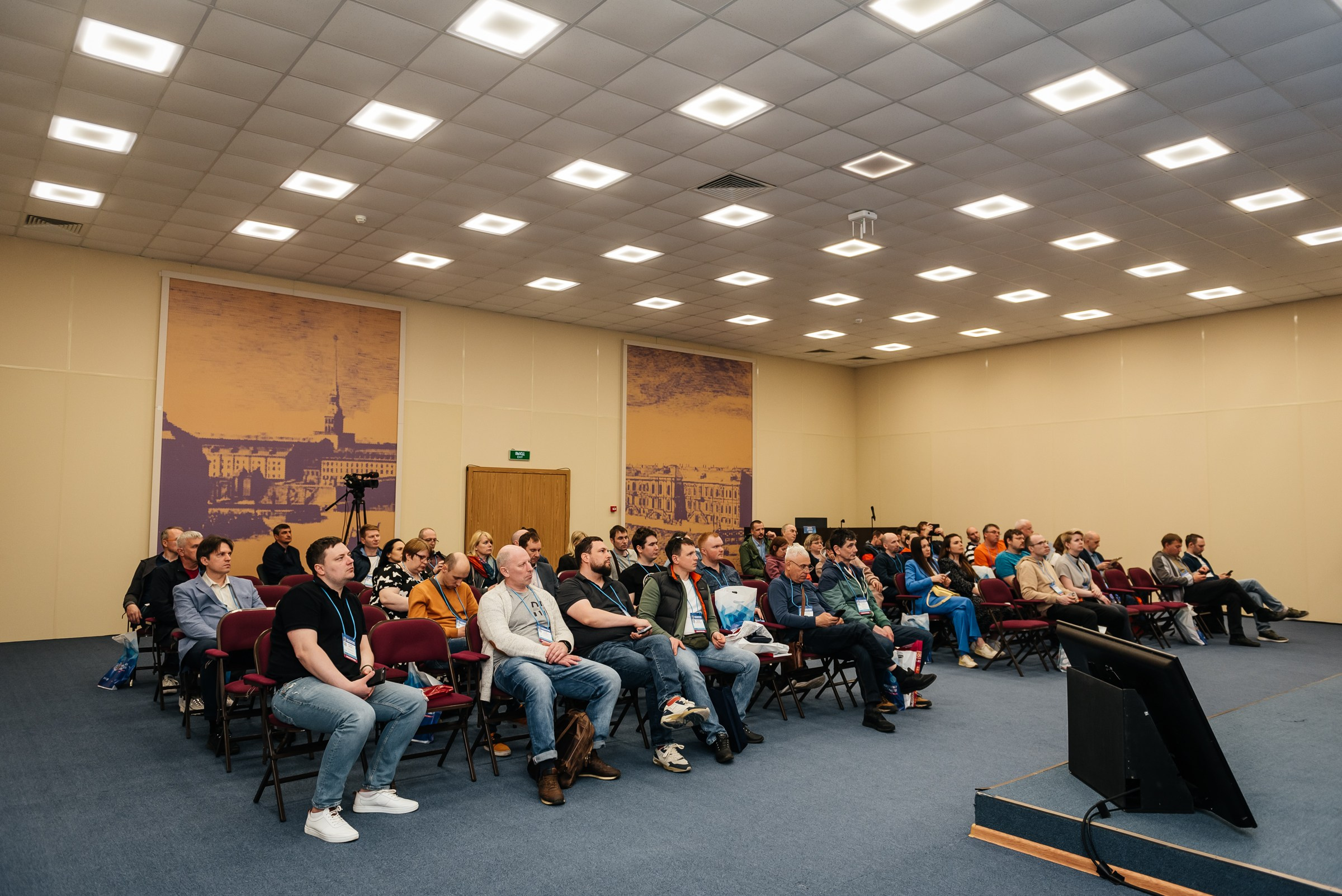 Репортажная съёмка на форуме ЭТМ. Свадебный фотограф в Санкт-Петербурге Венера Ахметова