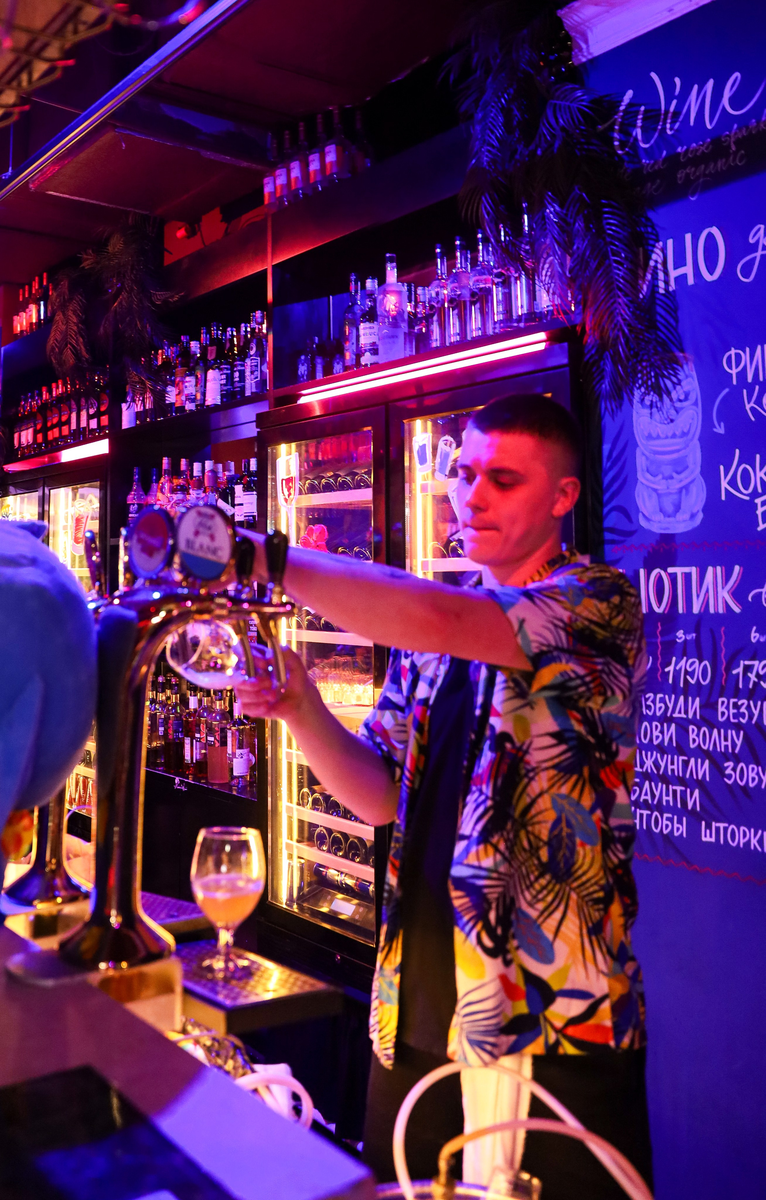 Вечеринки ALOHA BAR. Фотограф мероприятий Ирина Каширина