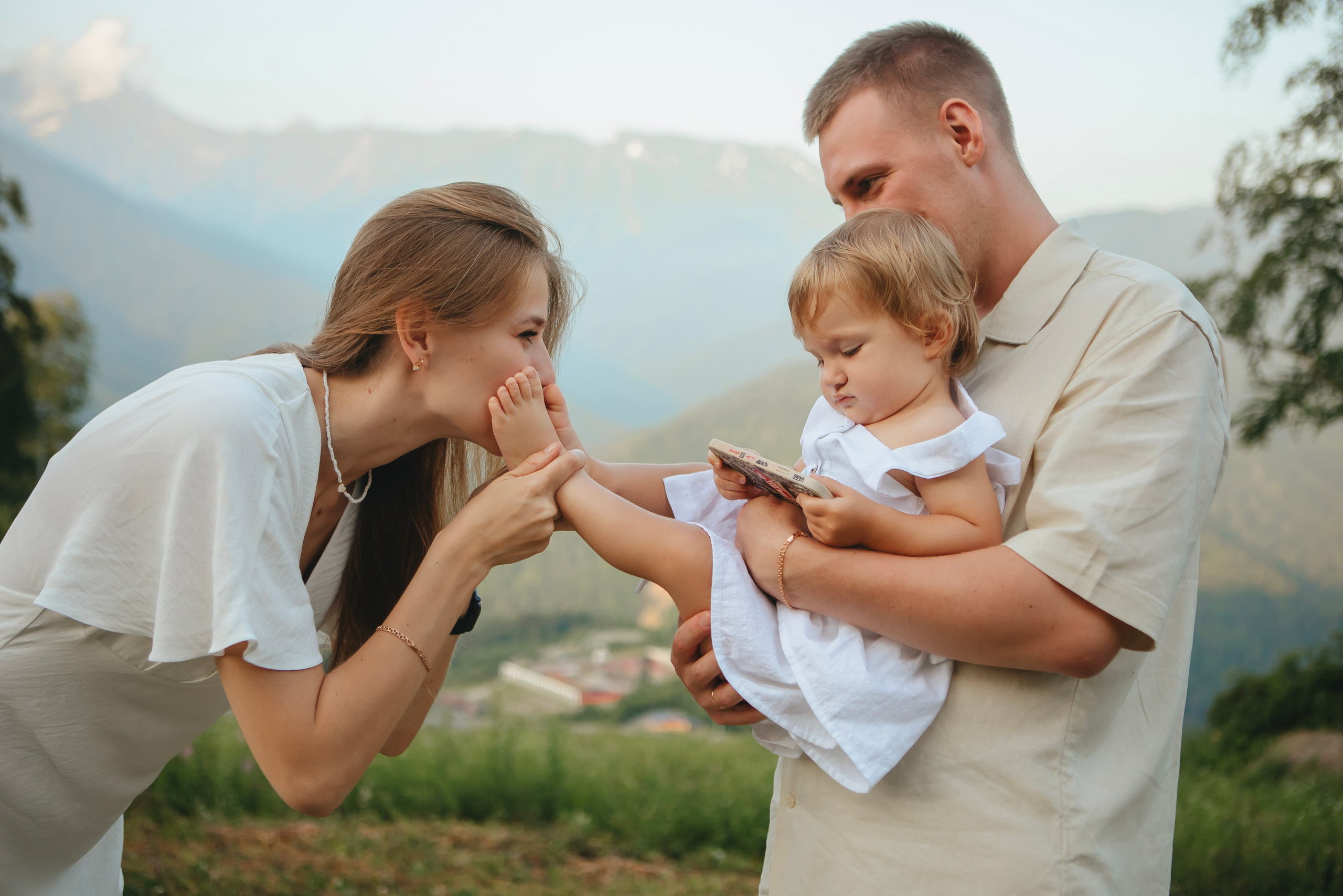 Рожденные улыбаться. Семейный и свадебный фотограф Сочи Адлер Сириус Красная поляна