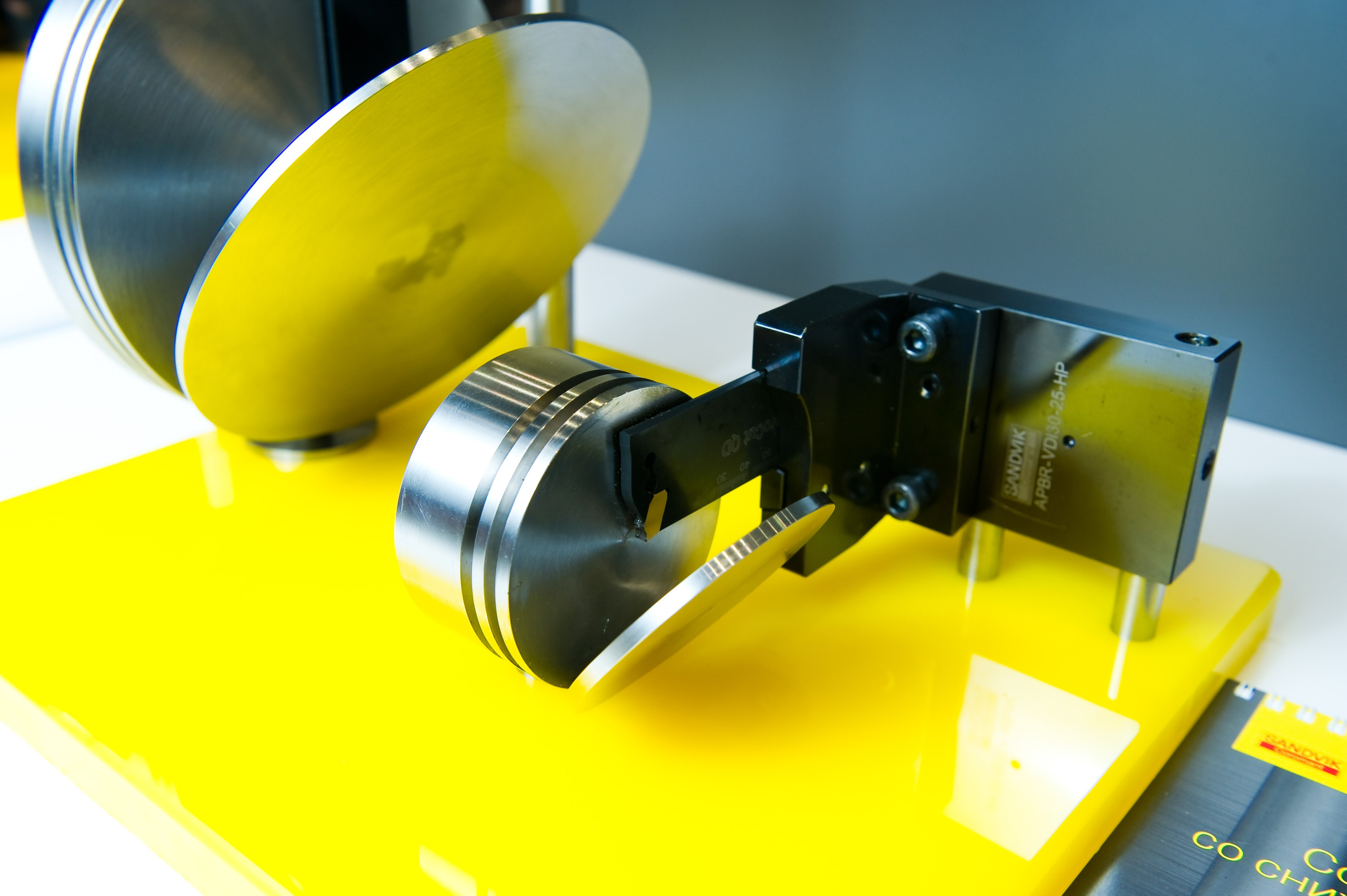 Работа Sandvik на выставке «Металлообработка». Репортажный фотограф и видеограф Слава Думчев. Тимбилдинги, отчетники, корпоративы