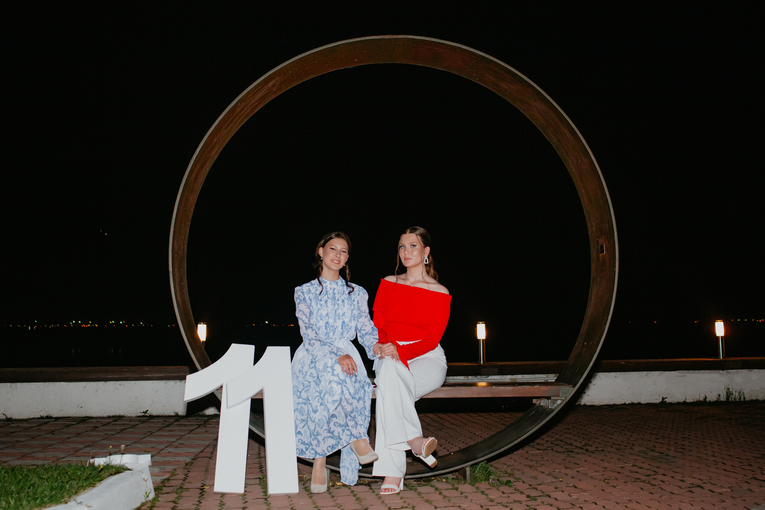 Выпускной. 11 лицей. Фотограф в Челябинске Ополихина Анна