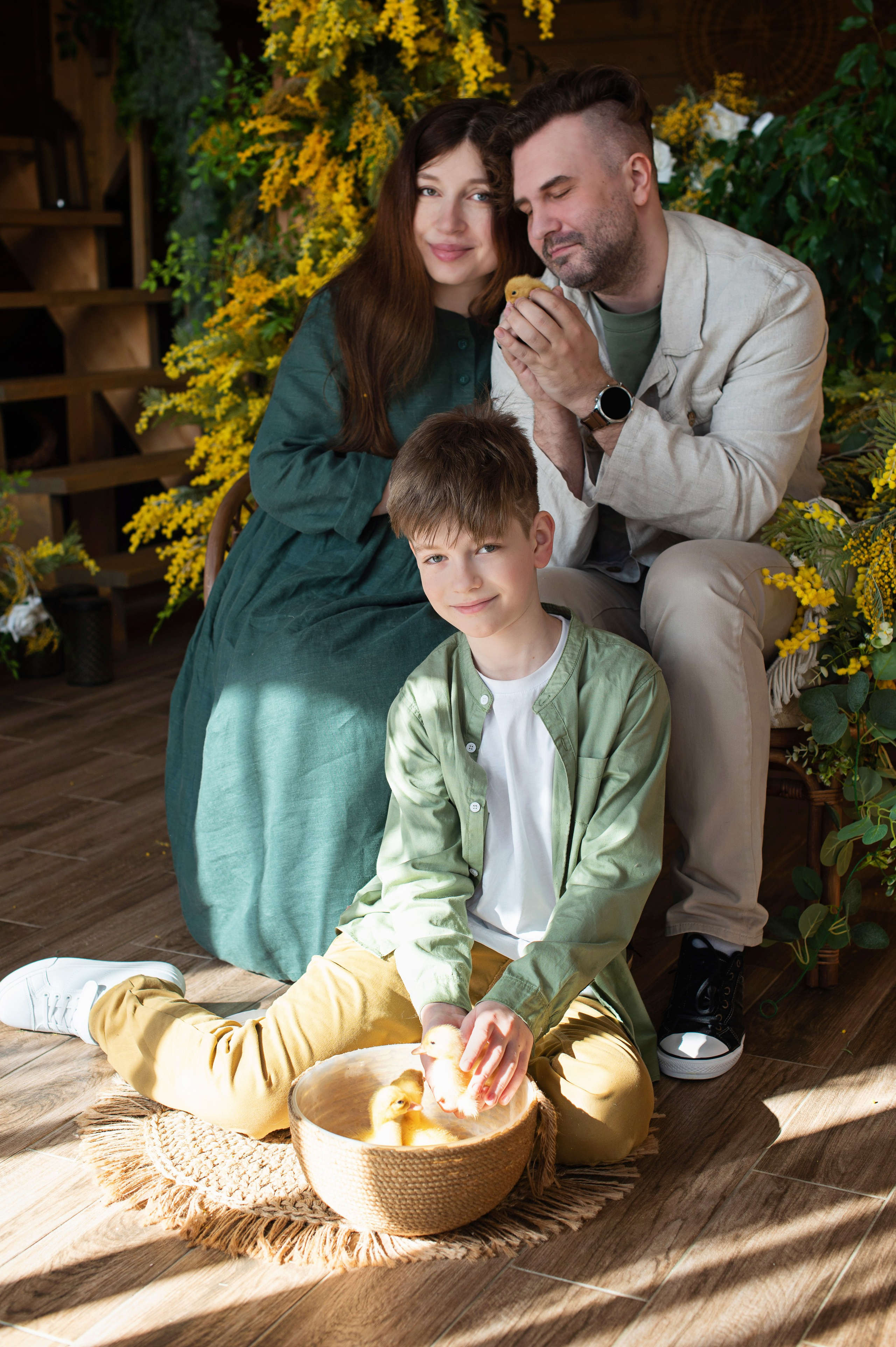 Уютная семейная съёмка в студии. Семейный и портретный фотограф Надежда Вылку