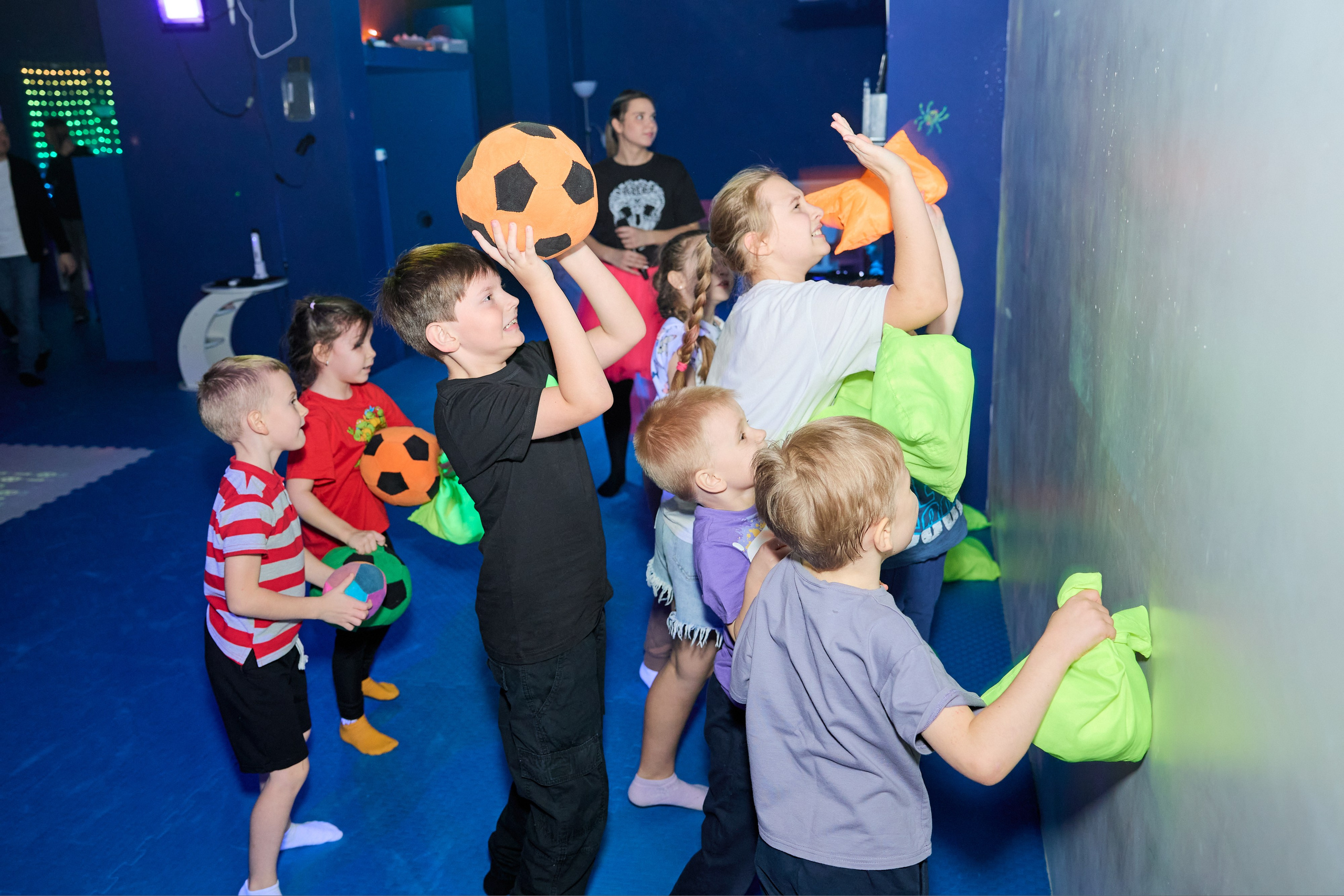 Детский фотограф в WOW Land — репортажная съёмка праздников. Фотограф Нижний Новгород Мария Китаева