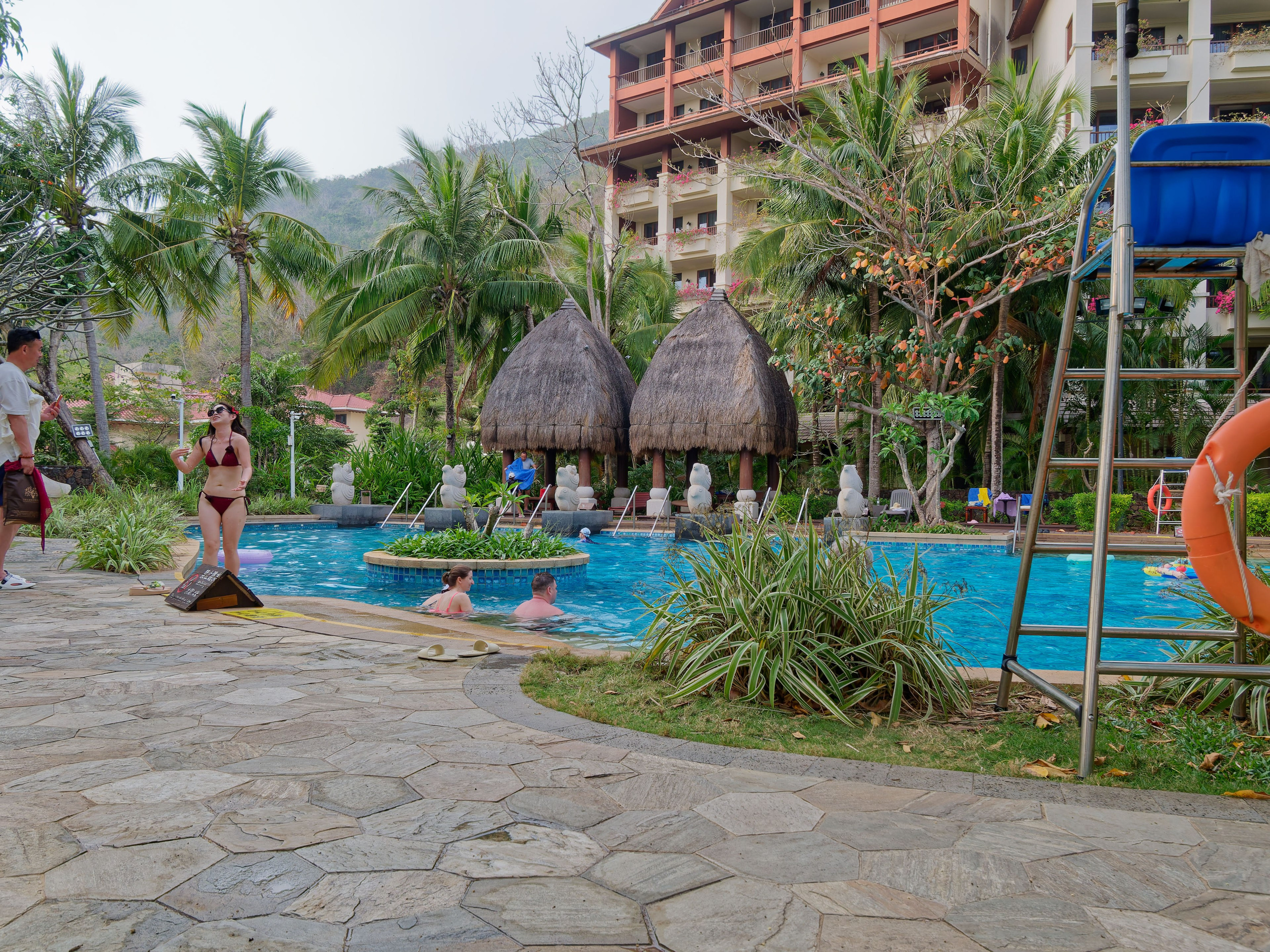 Хайнань 2026, отель «Stony Brook Villa Jianguo Resort Sanya 4*». Фотопрогулки по Миру