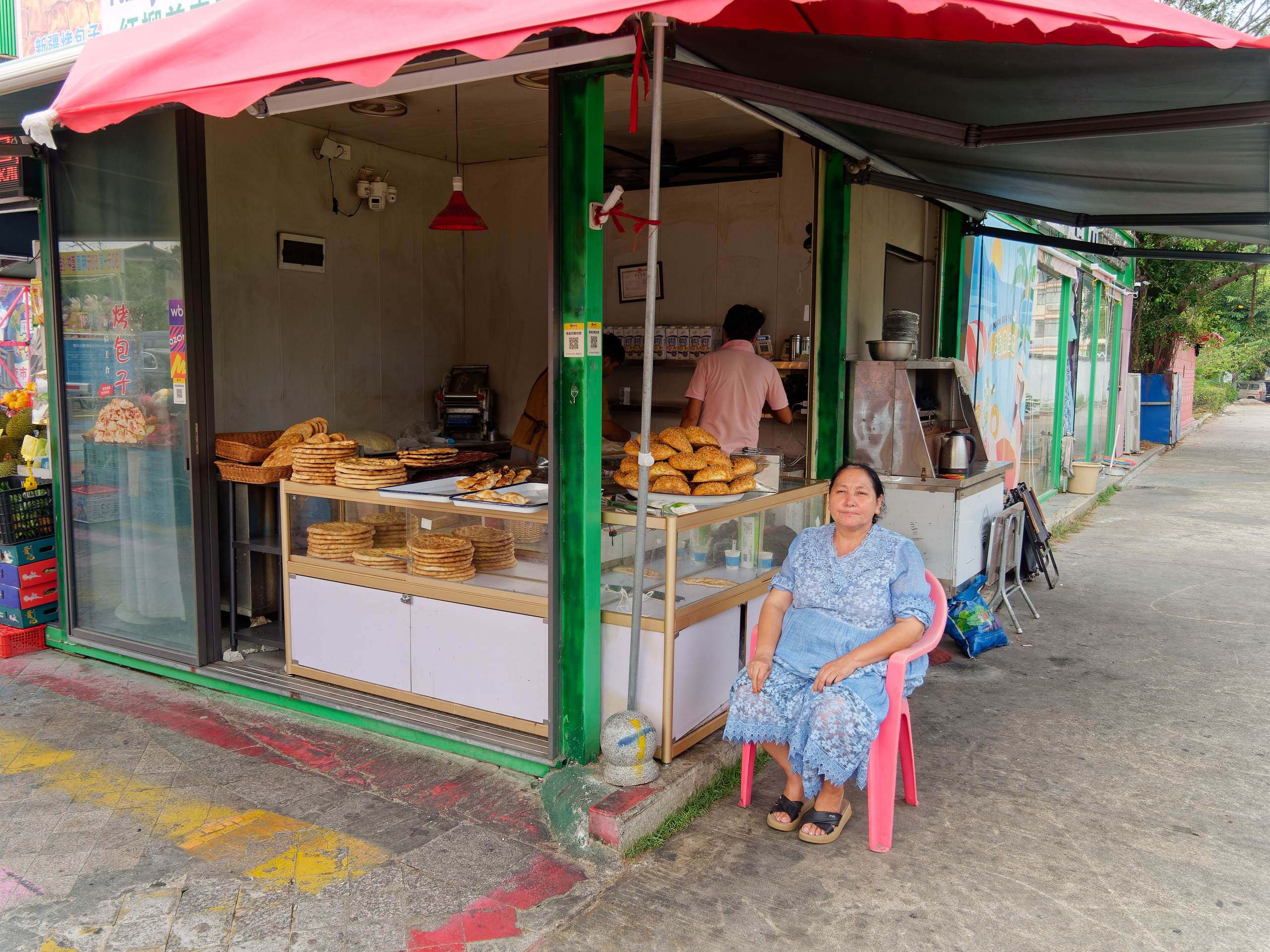 Хайнань 2026, «Food Street» ночная улица еды в Ялунване. Фотопрогулки по Миру