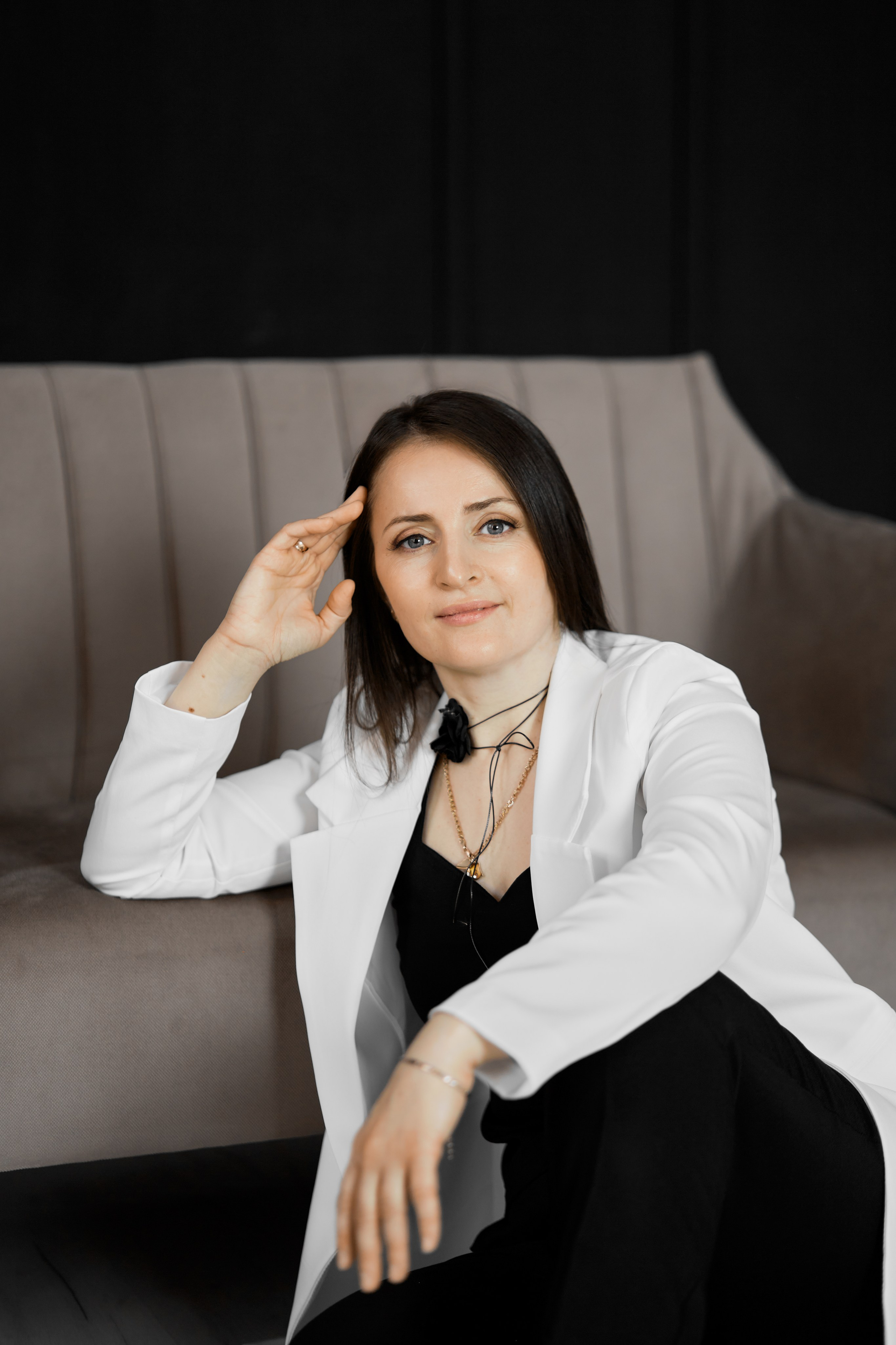 Мария мастер по ламинированию волос. Прончатова Алина. Свадебный и семейный фотограф