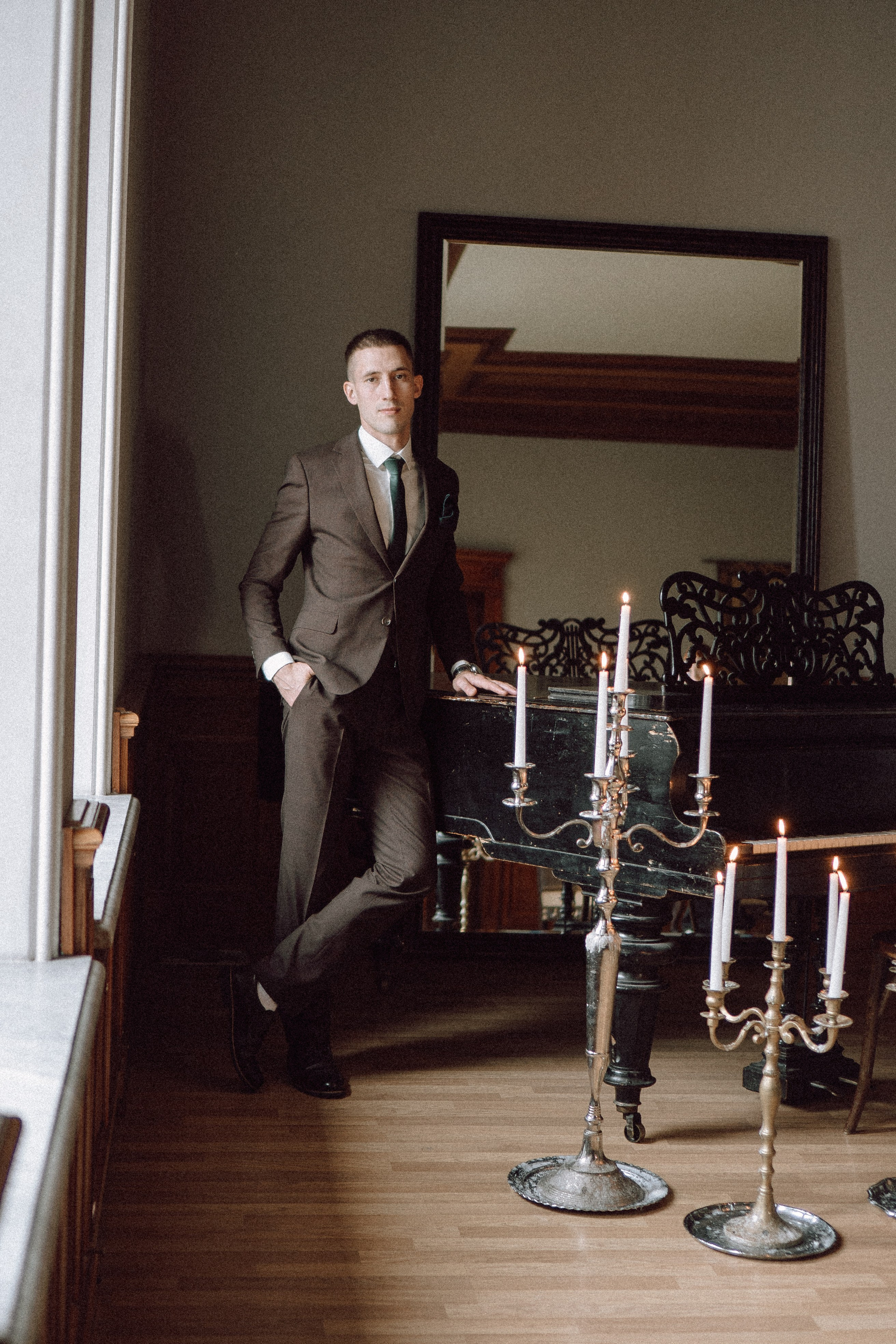 СВАДЕБНАЯ ПРОГУЛКА В САНТК-ПЕТЕРБУРГЕ (ИСАКИЕВСКИЙ СОБОР, ЗИМНЯЯ КАНАВКА, ЭРМИТАЖ И БОЛЬШАЯ МОРСКАЯ УЛИЦА). Профессиональный фотограф, Санкт-Петербург — Виктория Богомолова