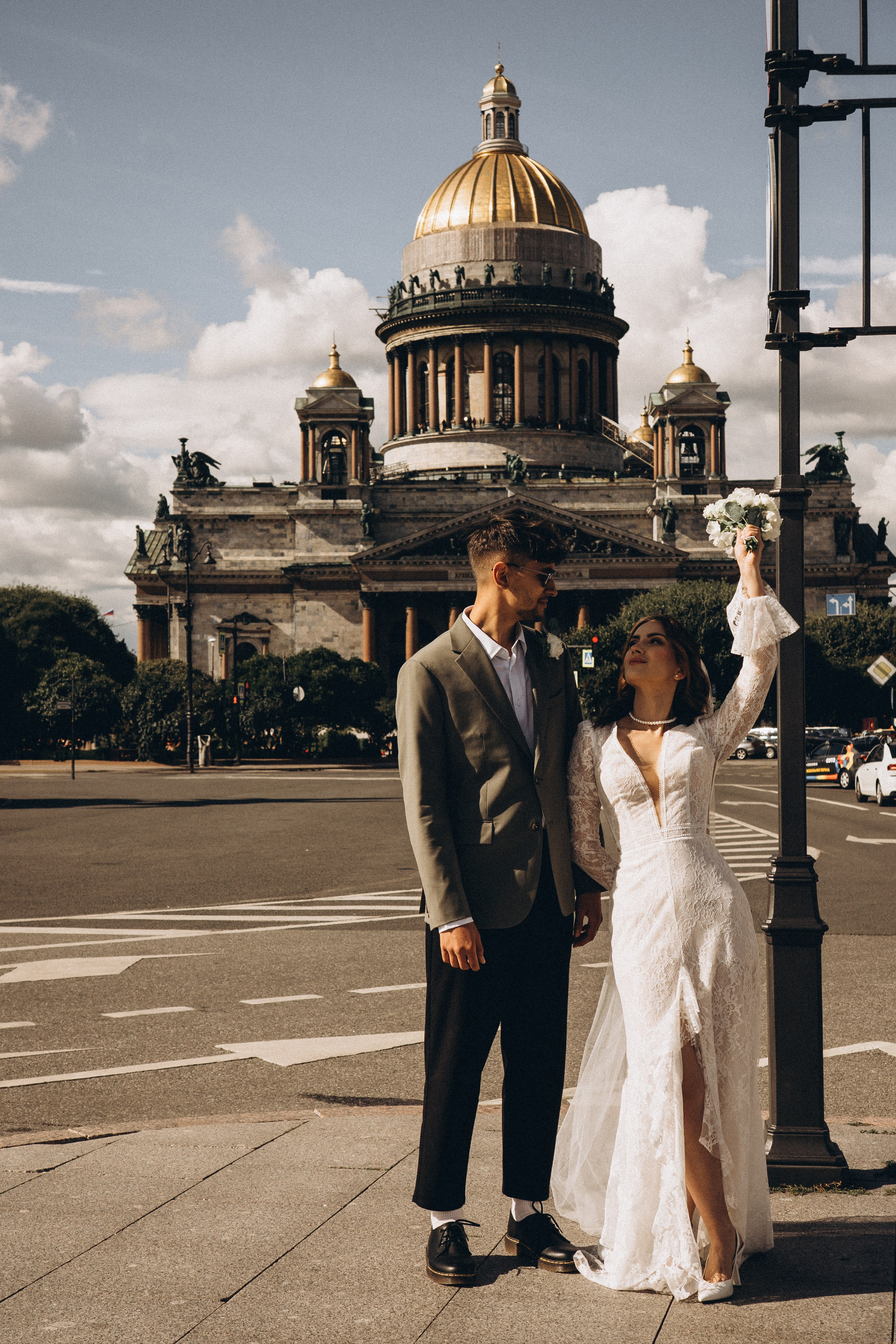 СВАДЕБНАЯ ПРОГУЛКА ВОЗЕ ИСАИКЕВСКОГО СОБОРА АСТОРИИ И ЗАКОНОДАЛЕТНОГО СОБРАНИЯ. Профессиональный фотограф, Санкт-Петербург — Виктория Богомолова
