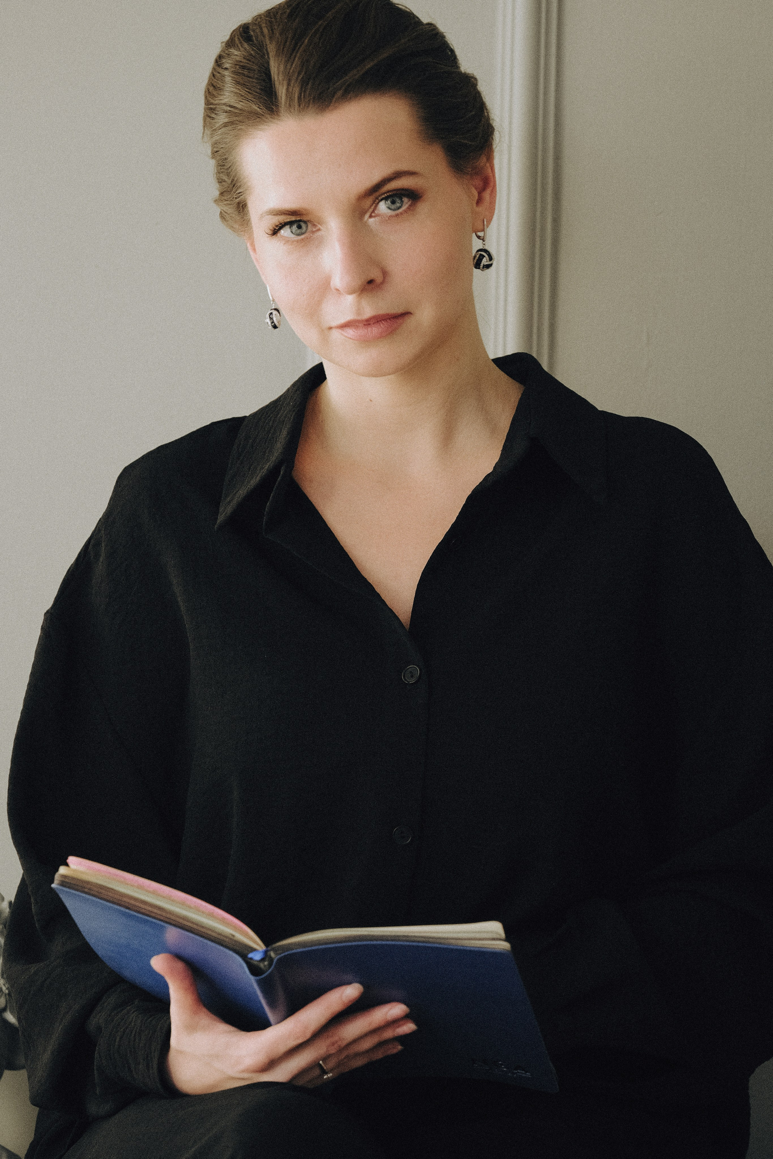 ФОТОСЕСИИЯ В СТУДИИ ДЛЯ ДЕВУШКИ ПСИХОЛОГА. Профессиональный фотограф, Санкт-Петербург — Виктория Богомолова