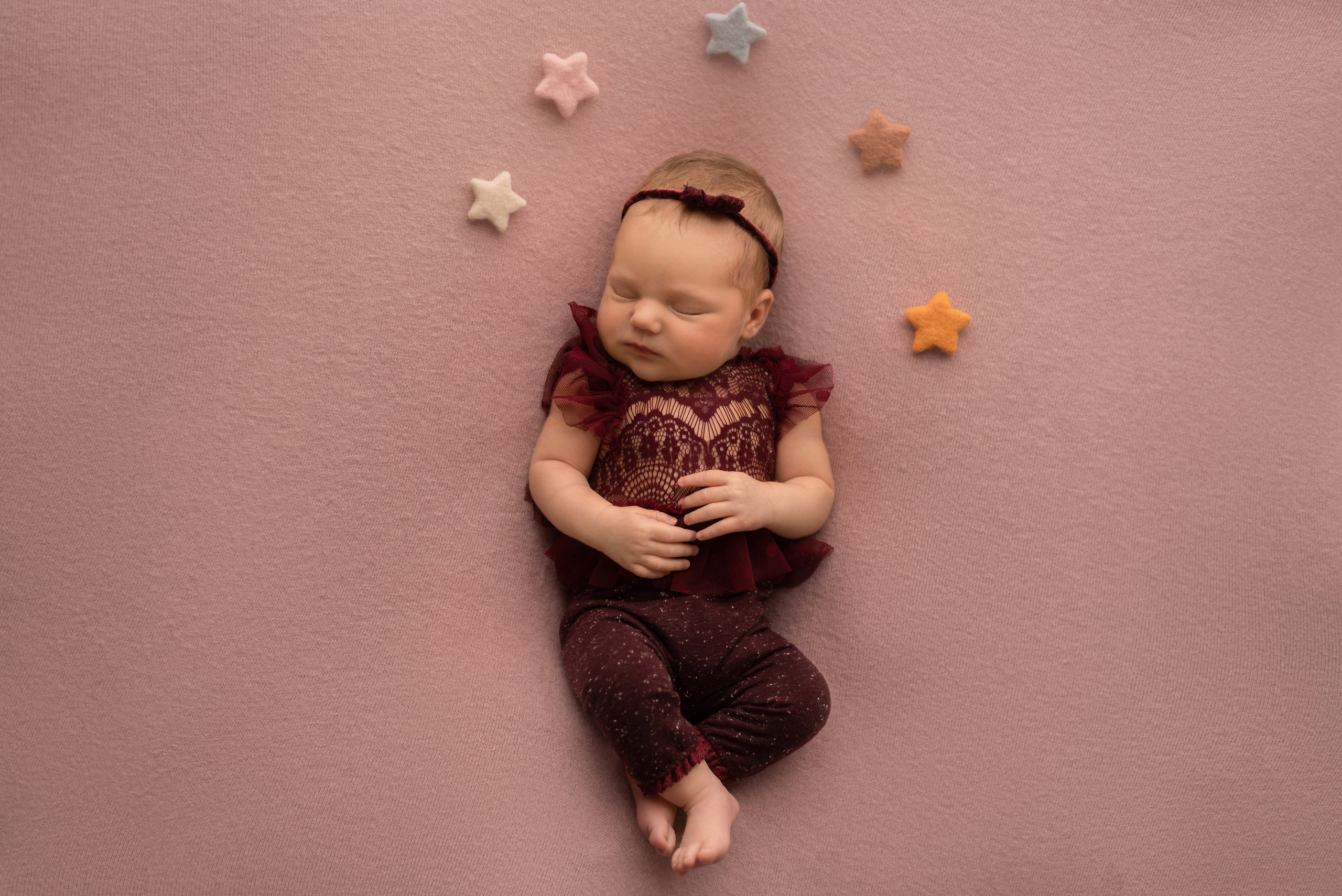 Photos of newborn babies. Photographer of newborns and children up to a year in Montenegro