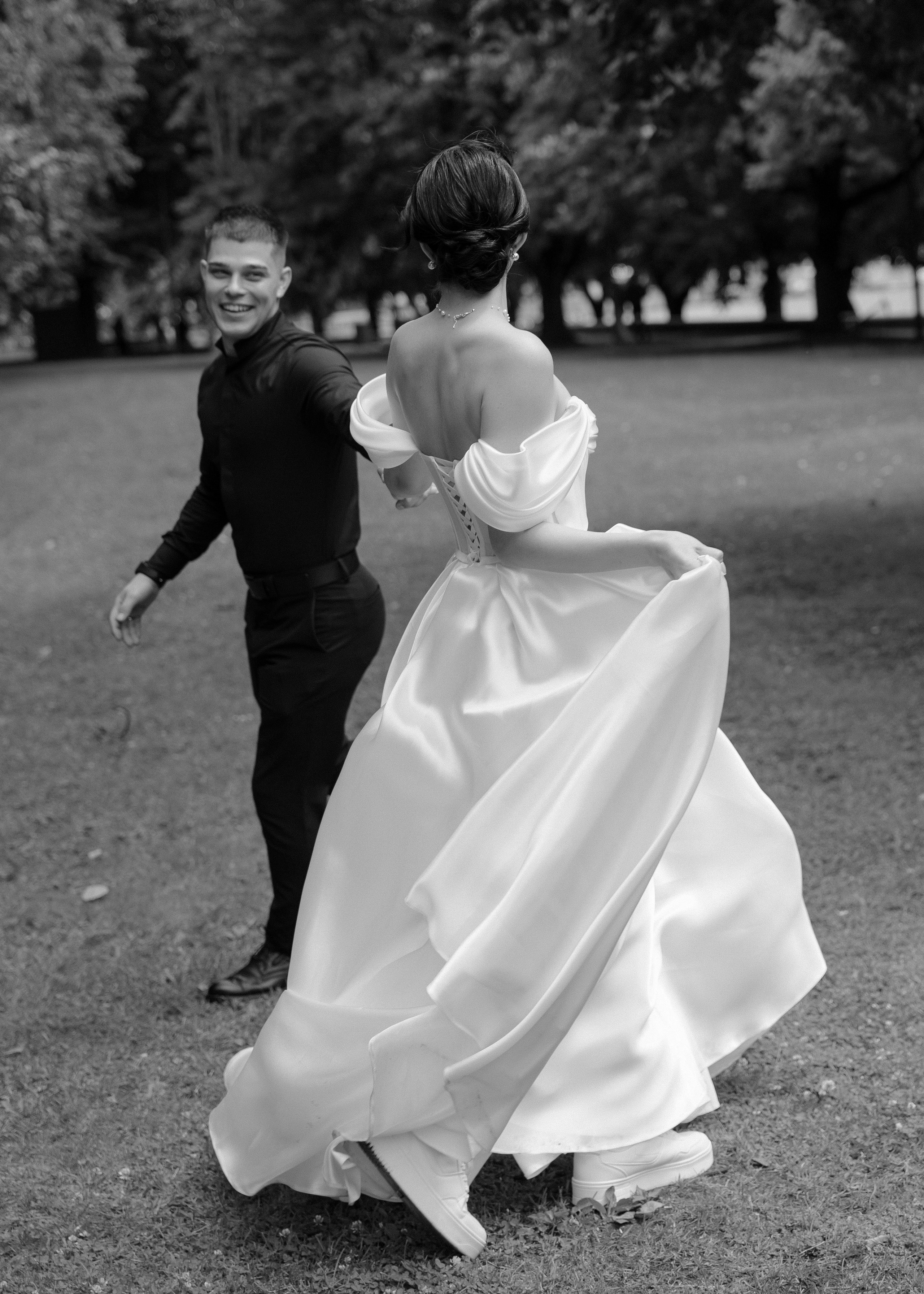 Дарина и Данил в музее изобразительных искусств. Свадебный фотограф в Калининграде Ольга Пасечник