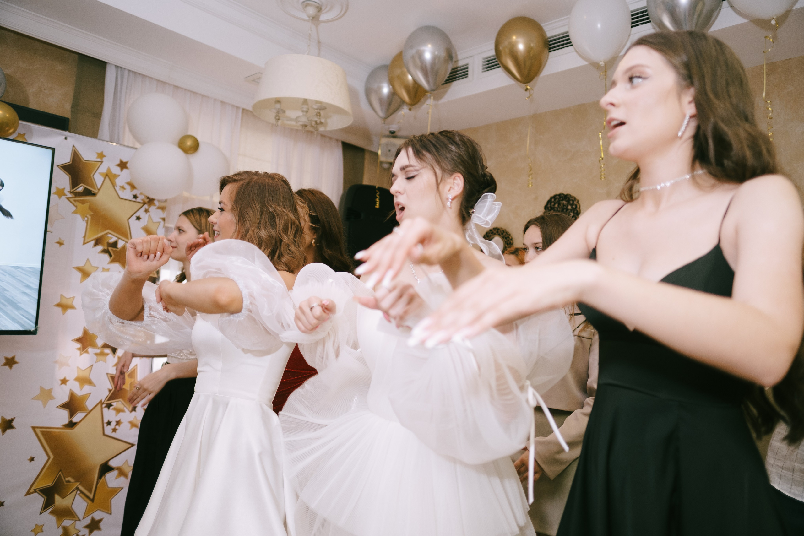 Выпускной школа 33. Свадебный и репортажной фотограф Денис Ожигин в Краснодаре и Краснодарском крае